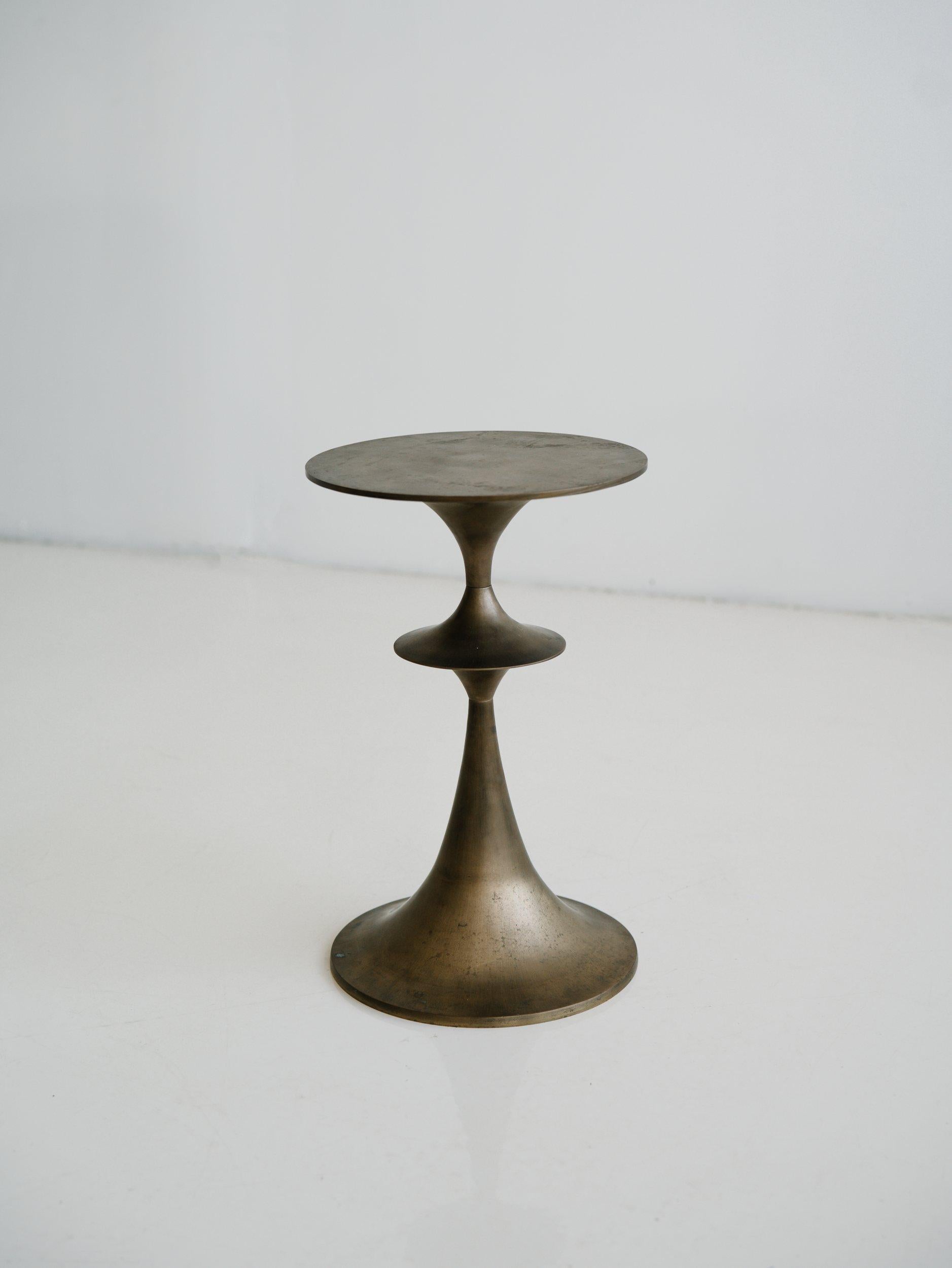 Umaid Table in cast brass, large For Sale 3