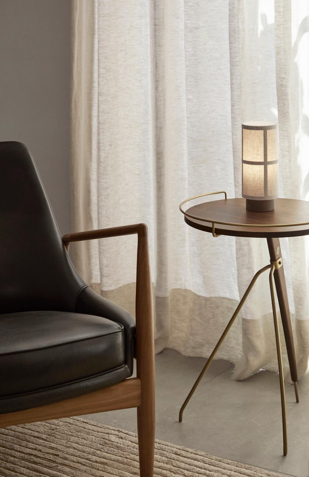 Table d'appoint Umanoff, H60 - Noyer massif / Laiton - par Arthur Umanoff pour Audo en vente 4