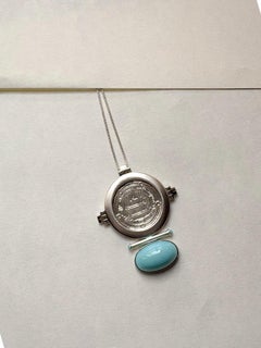 Collana di monete Ezzie della dinastia omayyade con turchese in oro 18 carati di Ulia Jewelry