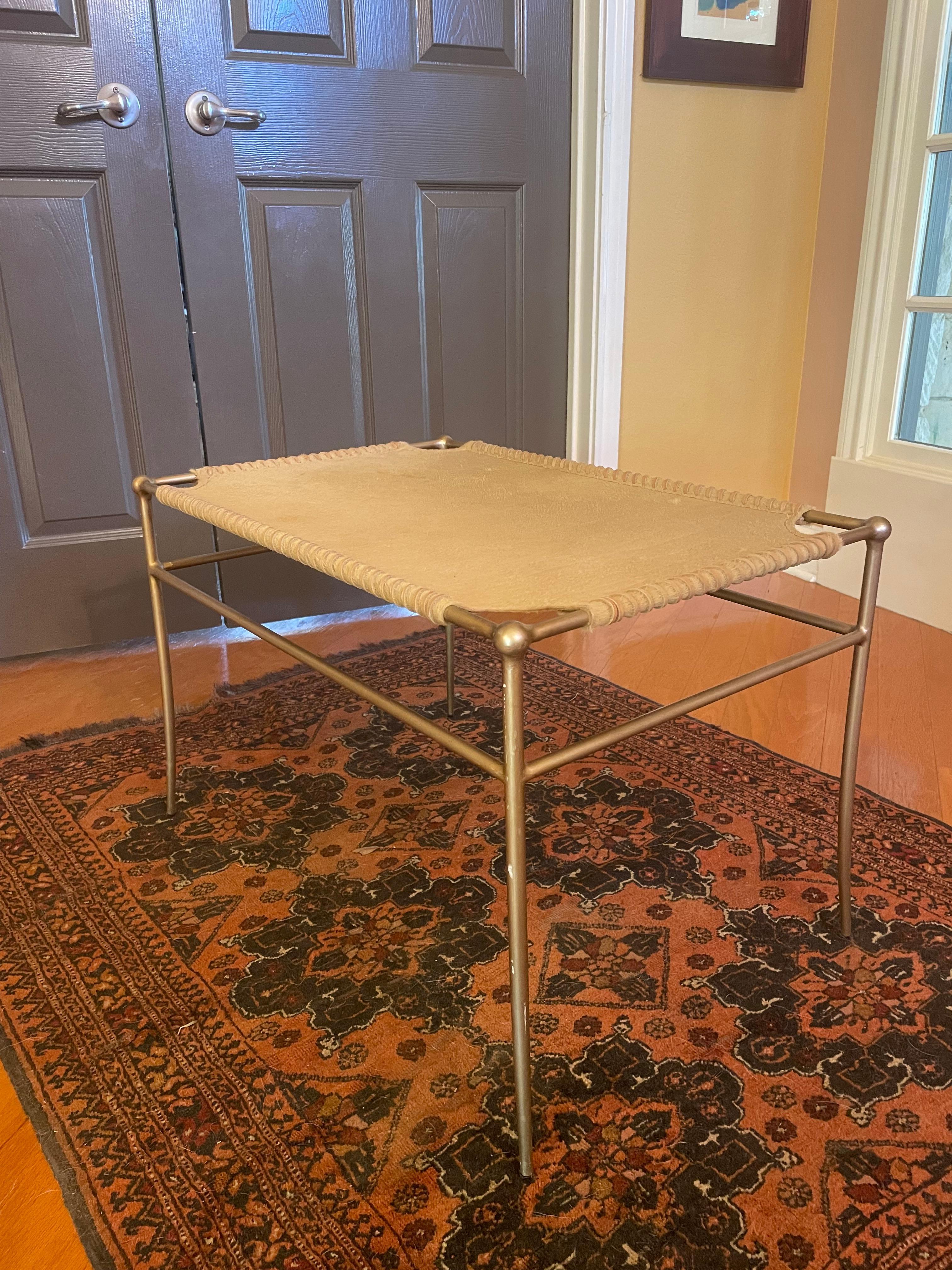 20th Century Umber-Colored Hide, Leather and Brass Bench For Sale