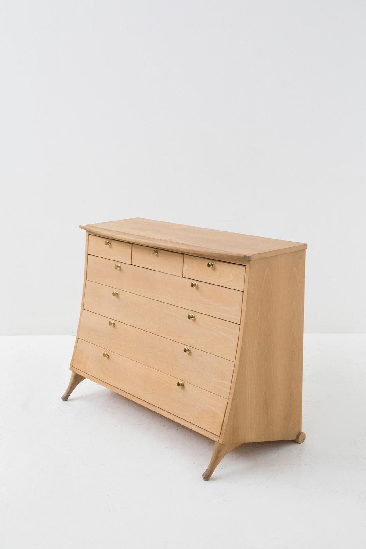 Umberto Asnago for Giorgetti, Postmodern Italian chest of drawers For Sale 1