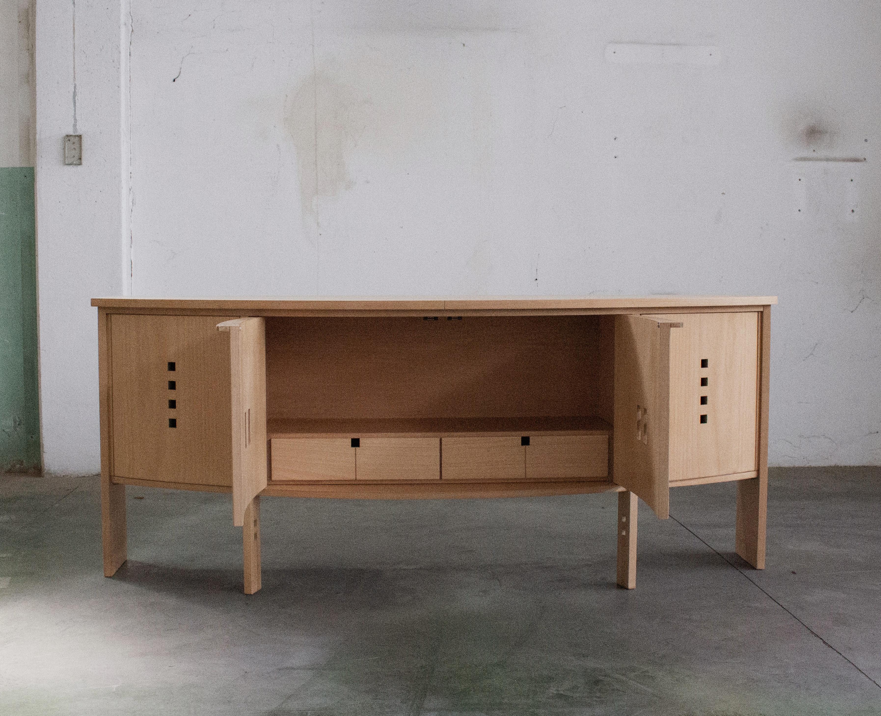 Umberto Asnago Modernist Wooden Sideboard for Giorgetti, 1987 2