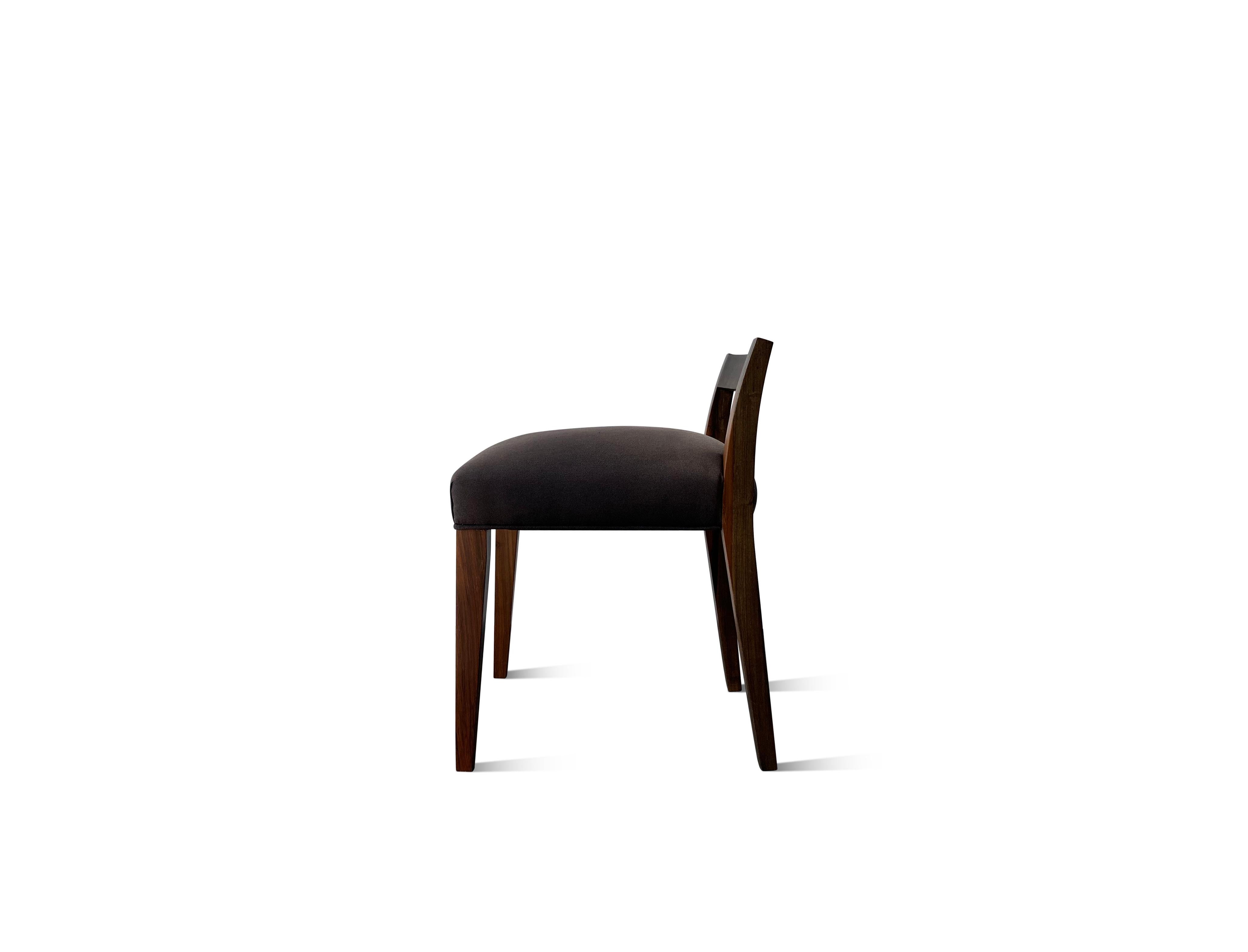 Niedriger Beistellstuhl aus elegantem Argentinischem Palisanderholz von Costantini, Umberto (Moderne) im Angebot