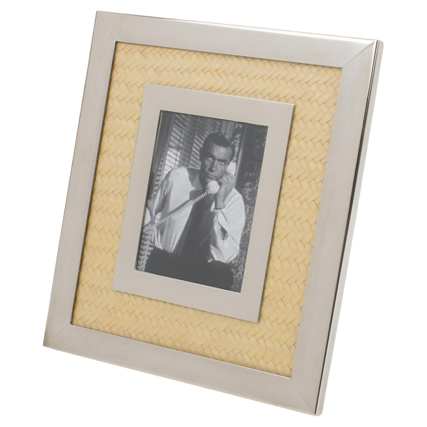 Portarretratos Umberto Mascagni de cromo y marquetería de paja, hacia 1970 en venta