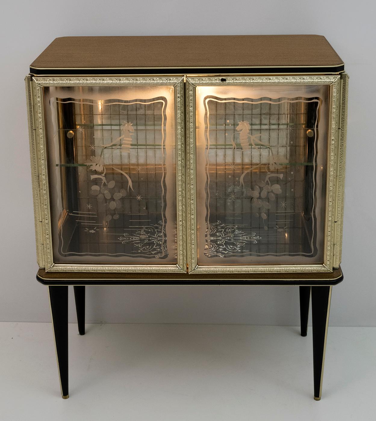 Mid-Century Modern Umberto Mascagni for Harrods London Midcentury Italian Bar Cabinet, 1950s For Sale