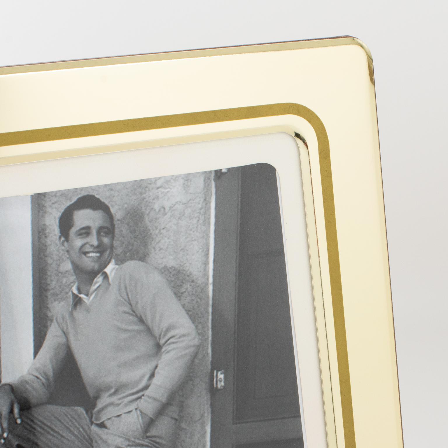 Umberto Mascagni Glänzend vergoldeter Aluminium-Bilderrahmen, Italien 1970er (Ende des 20. Jahrhunderts) im Angebot