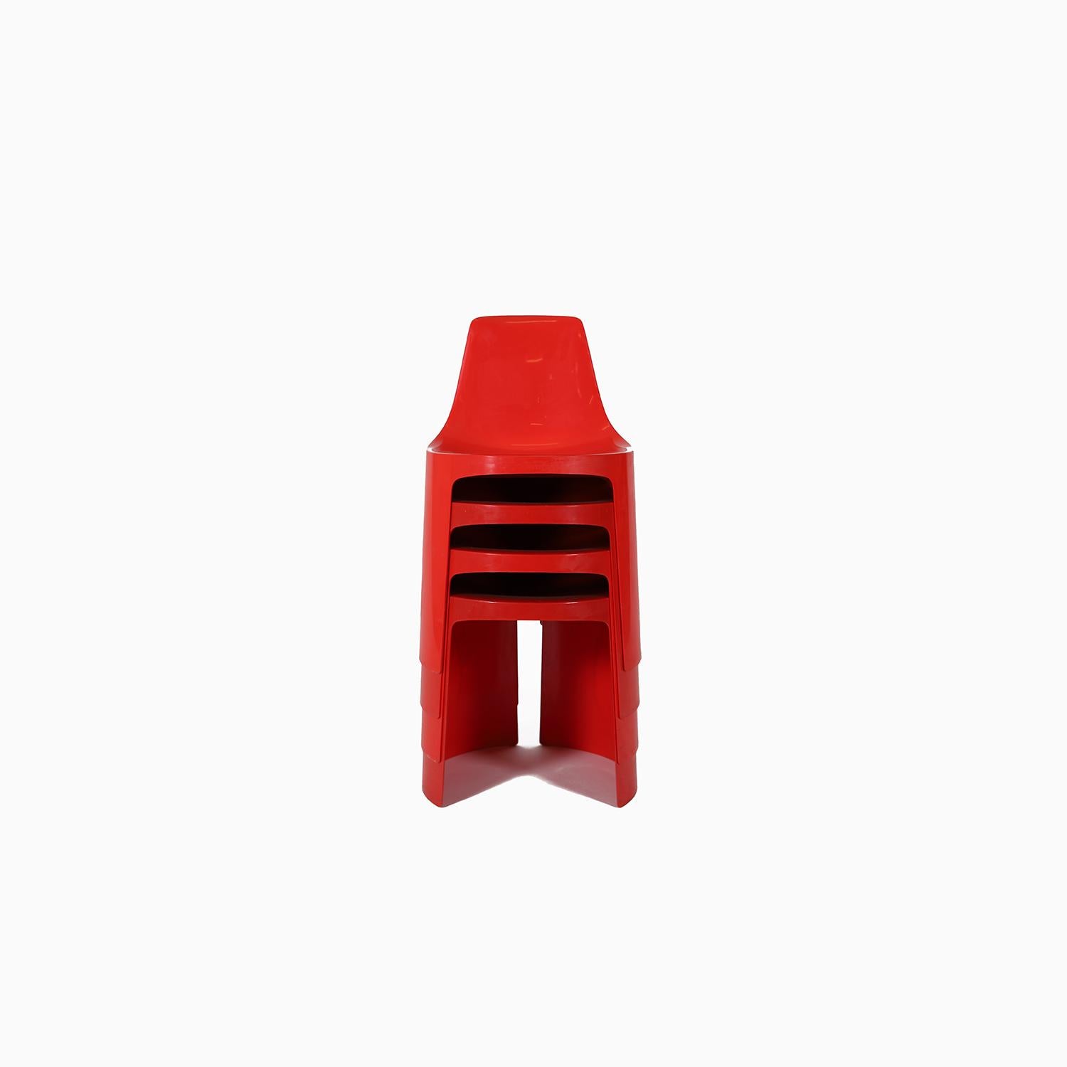  'Umbo' Red Molded Plastic Stacking Chair Set by Kay LeRoy Ruggles In Excellent Condition For Sale In Minneapolis, MN