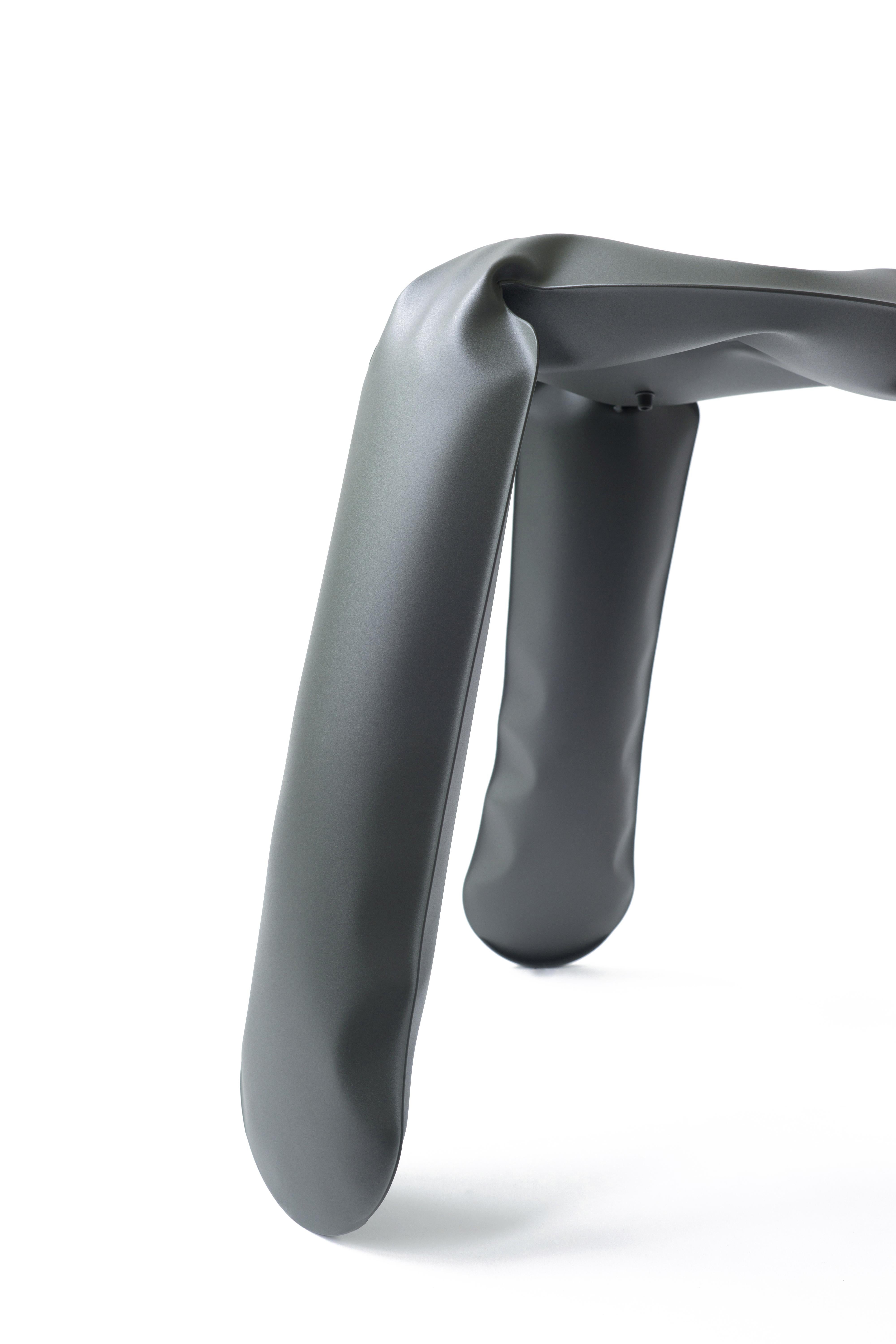 Taburete Plopp Estándar de Aluminio Gris Umbra by Zieta Recubrimiento de polvo en venta