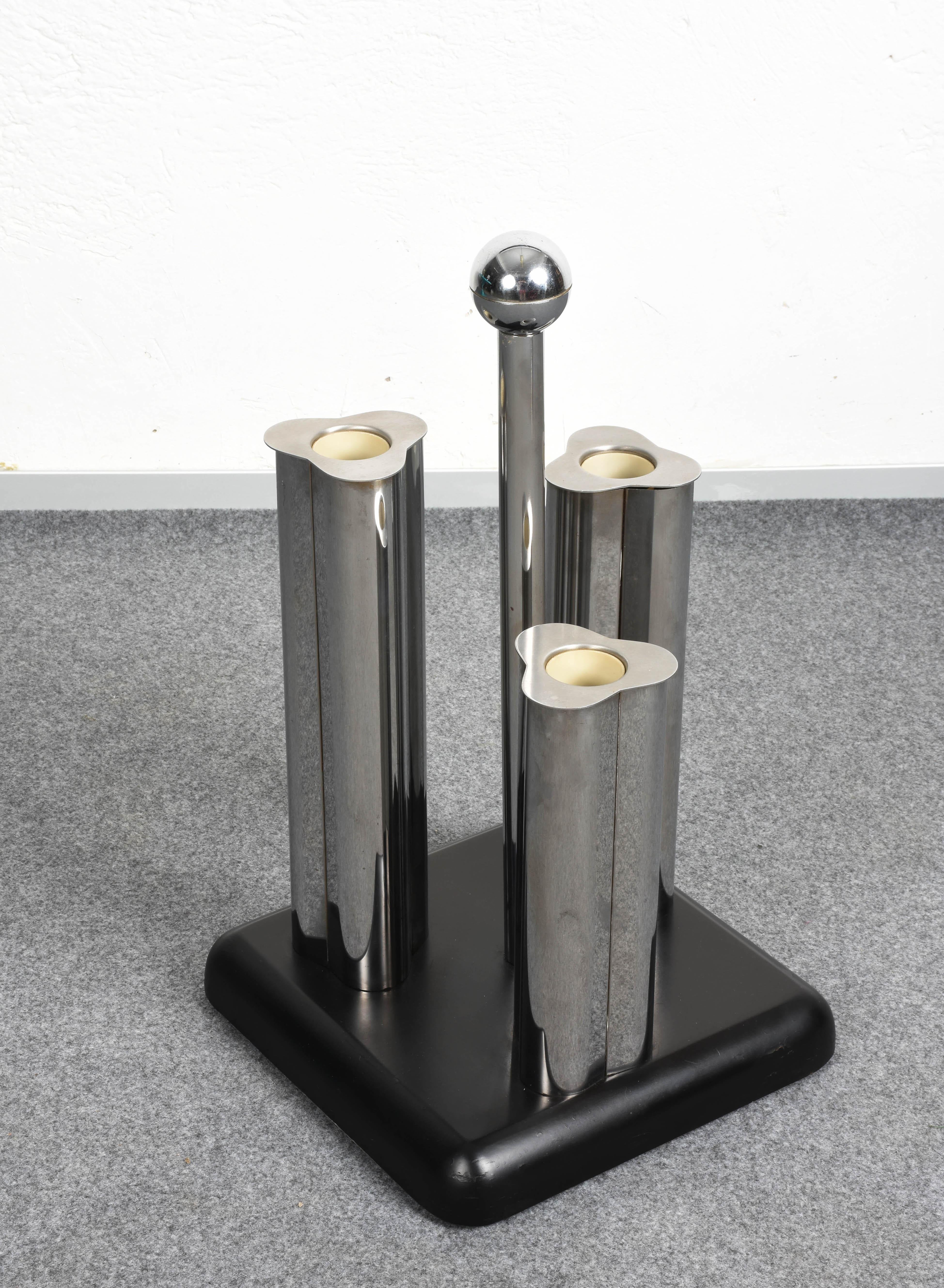 Umbrella Stand Black, Italian, Lacquered Wood and Metal, Italy, 1970s Vintage For Sale 1