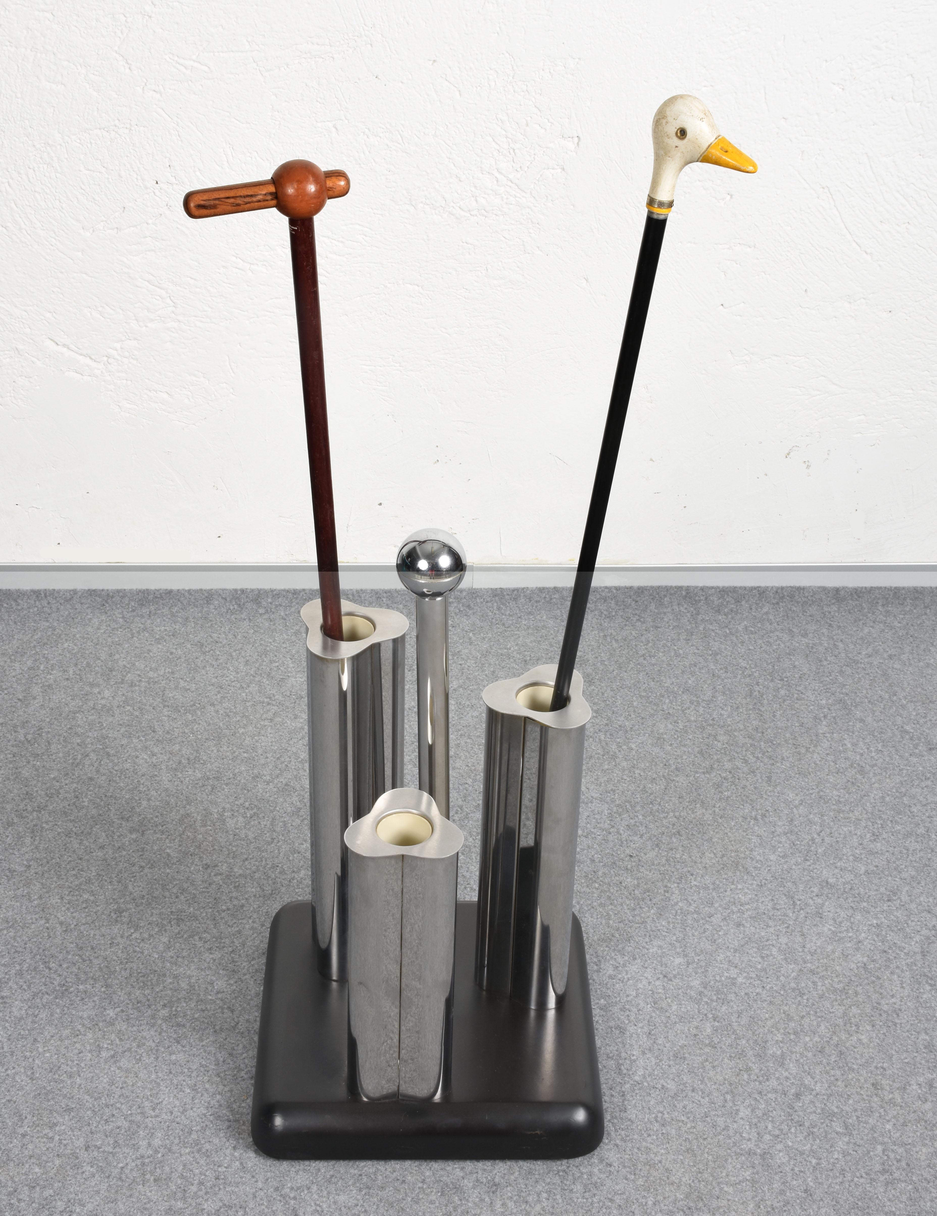 Umbrella Stand Black, Italian, Lacquered Wood and Metal, Italy, 1970s Vintage For Sale 4