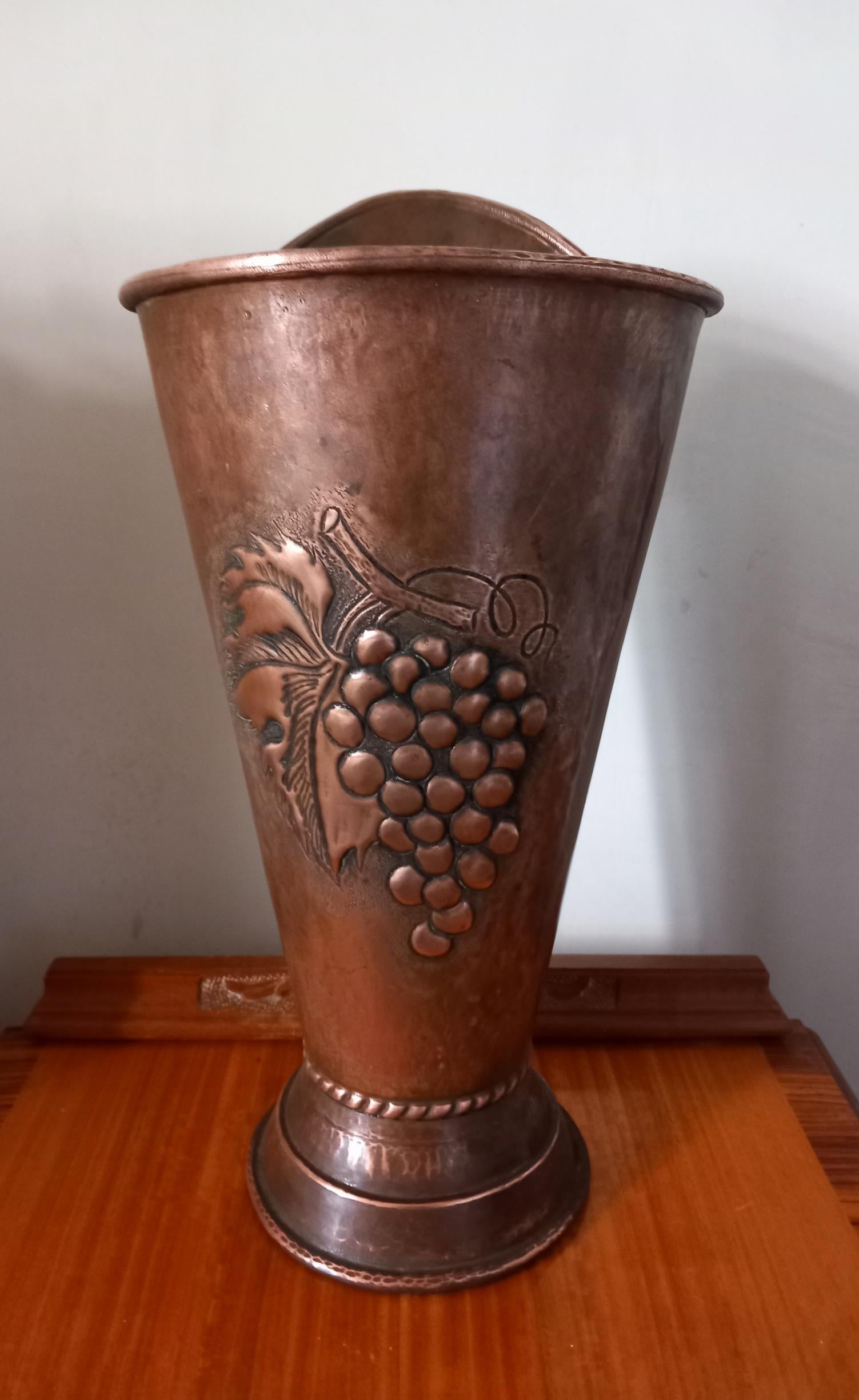French Copper Umbrella Stand, Hammered and With Embossed Bunch of Grapes  From Spain For Sale