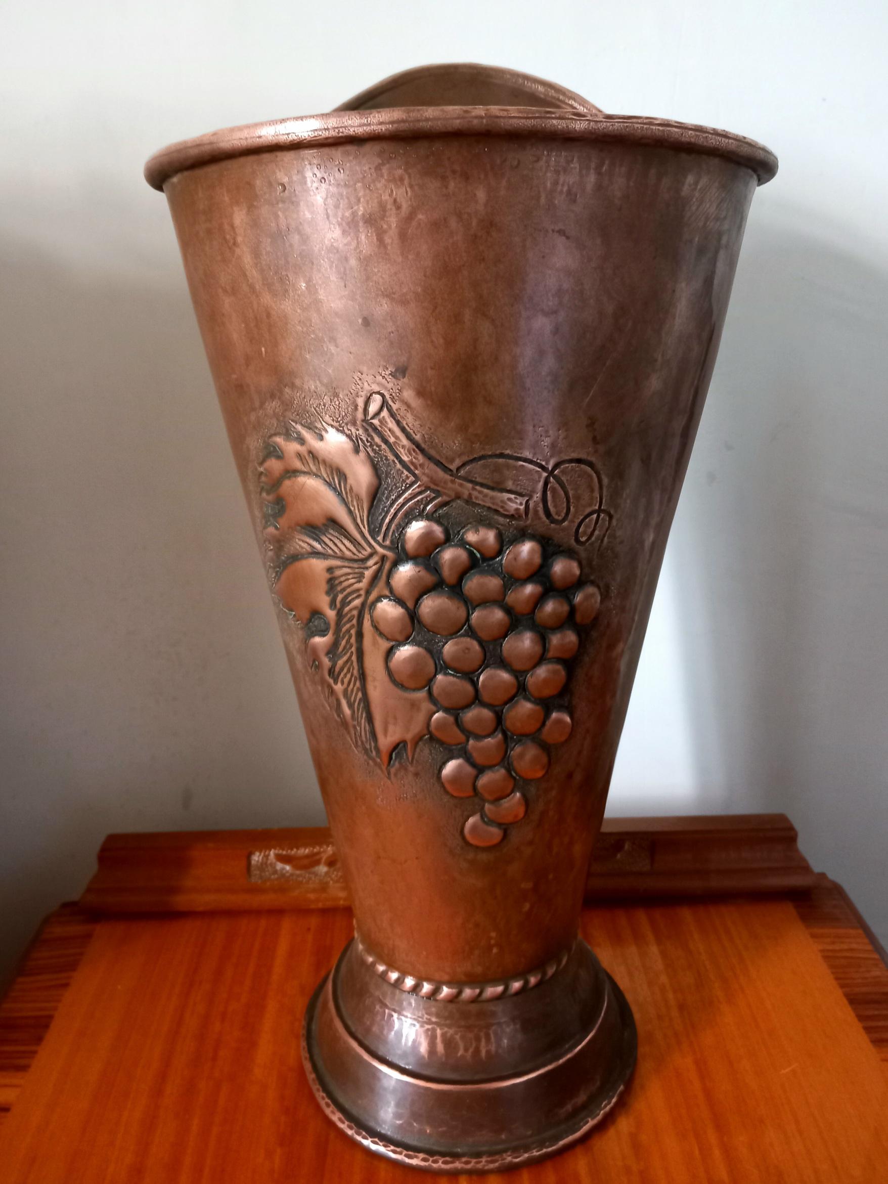 20th Century Copper Umbrella Stand, Hammered and With Embossed Bunch of Grapes  From Spain For Sale