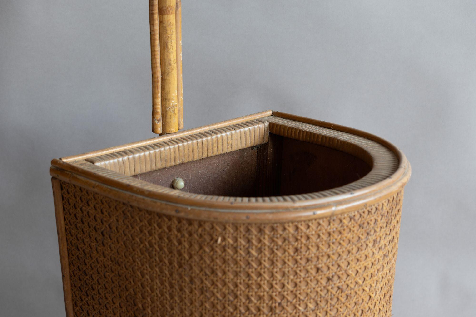 Edoardiano Umbrella Stand in vendita