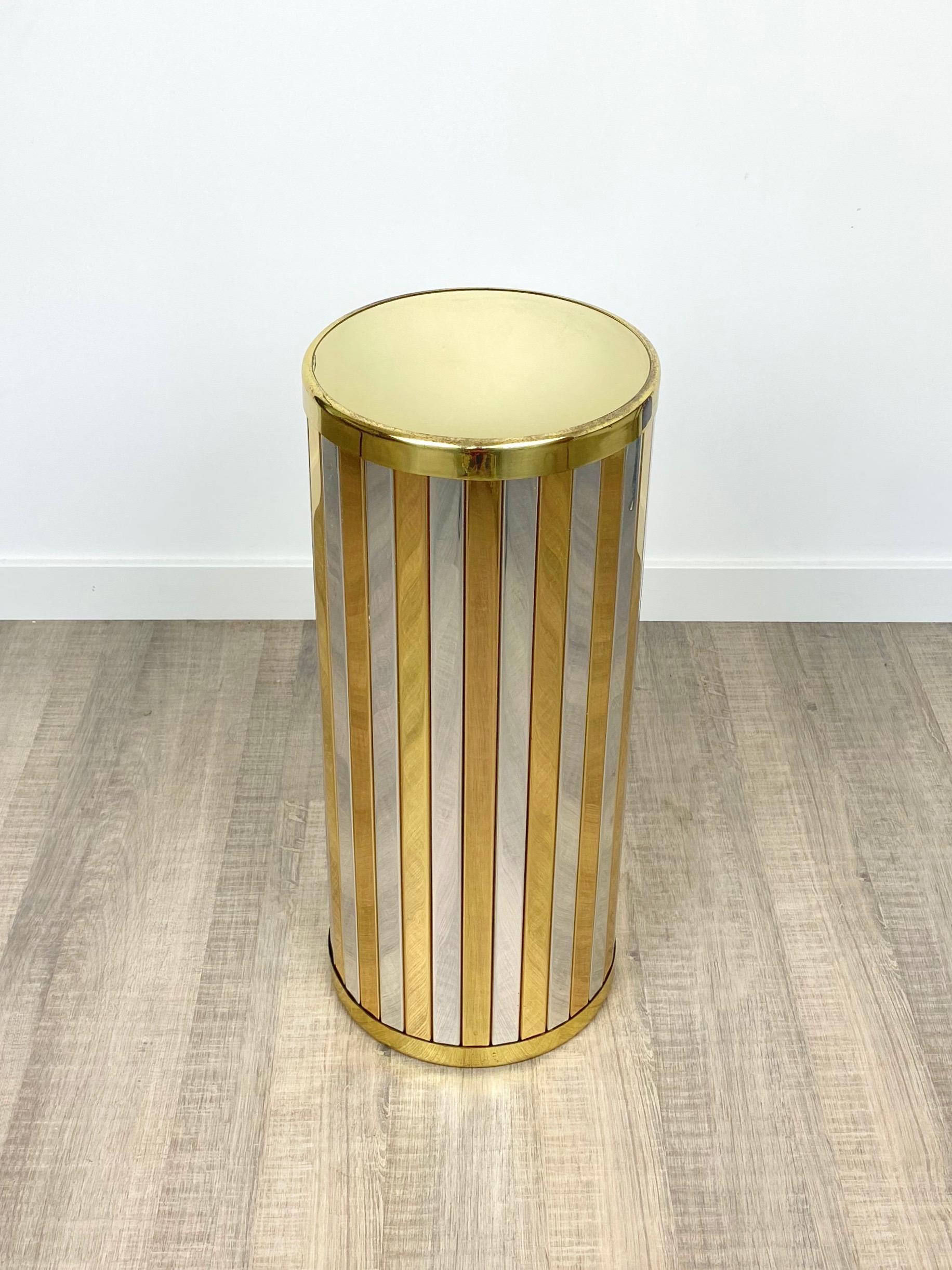 Hollywood Regency Umbrella Stand in Brass and Chrome Romeo Rega Style, Italy, 1970s
