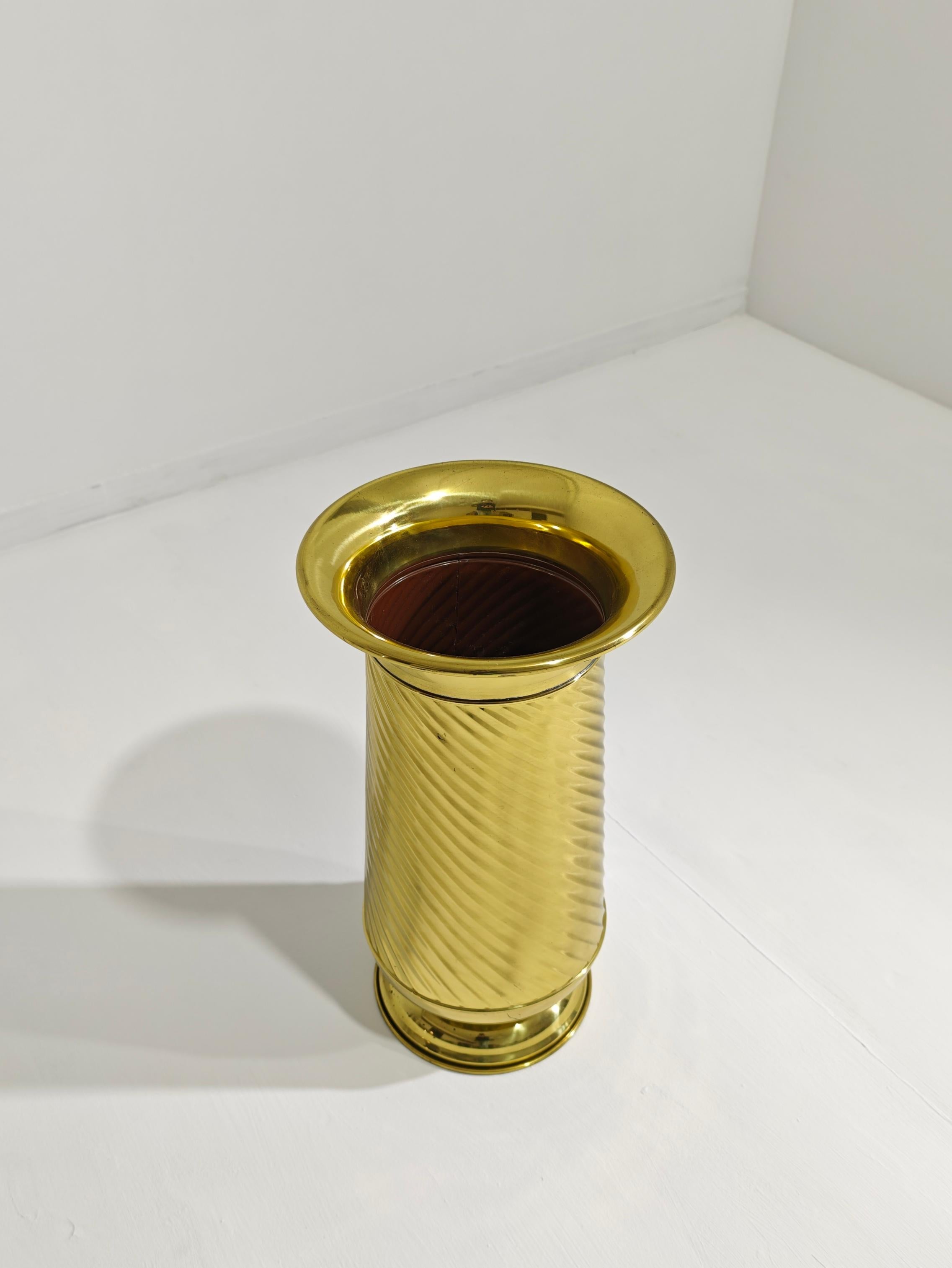 Umbrella Stand in Brass and Gold Aluminum Mid-Century Modern Italy 1970 For Sale 3