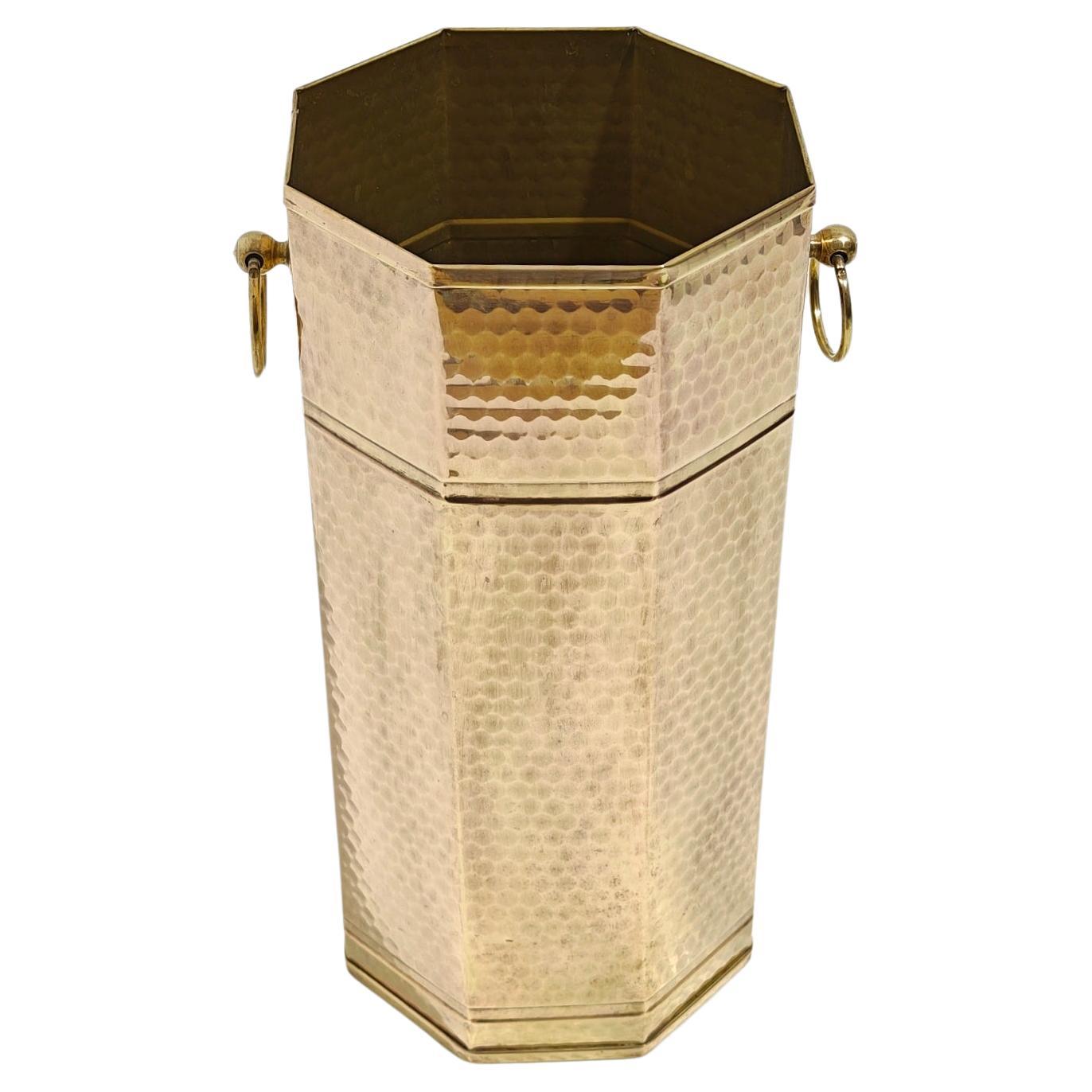 Porte-parapluies en laiton martelé Hexagonal Mid-Century Modern Design Italy 1960