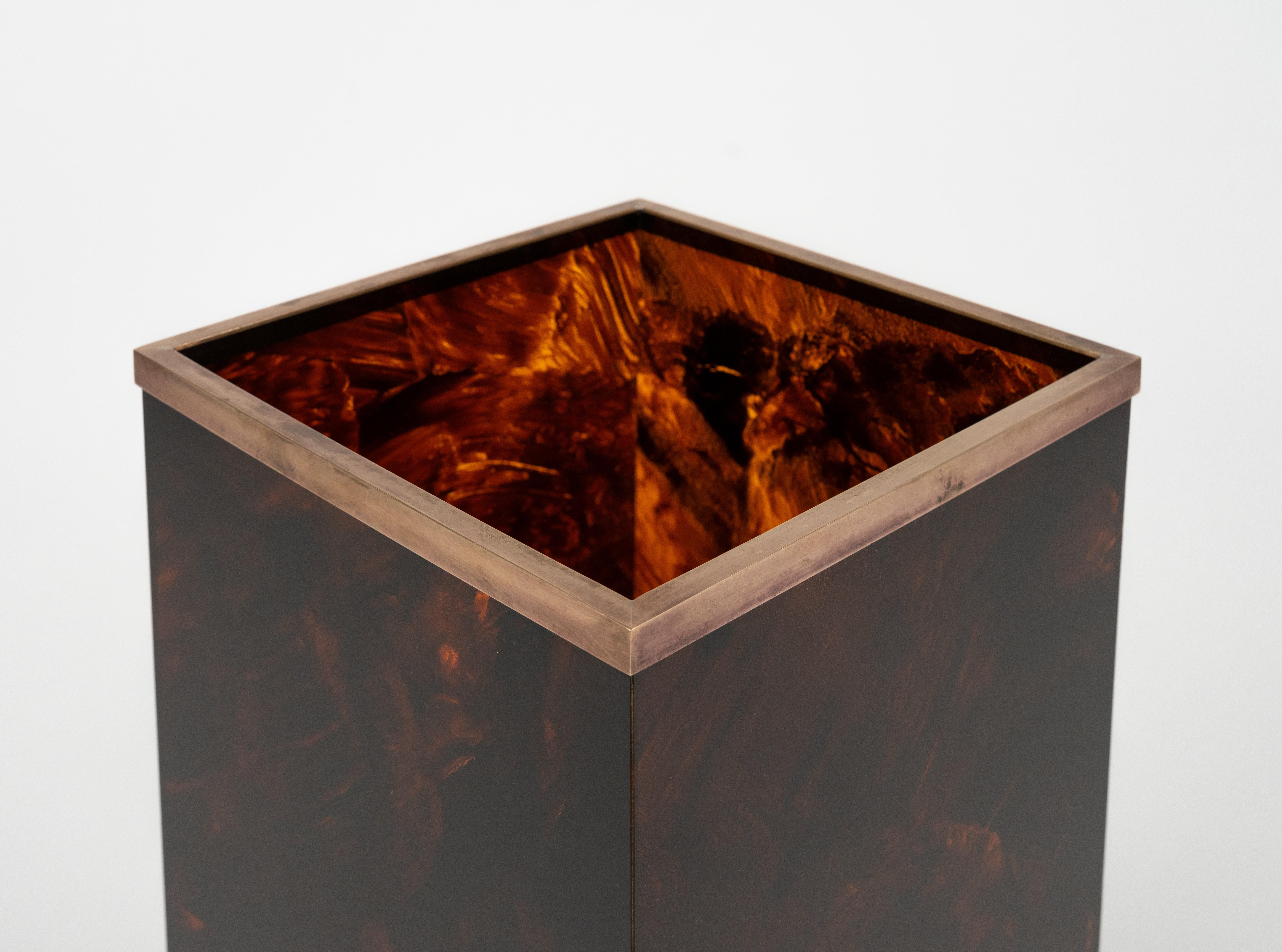 Umbrella Stand in Tortoiseshell Lucite & Brass Christian Dior Style, Italy 1970s For Sale 3