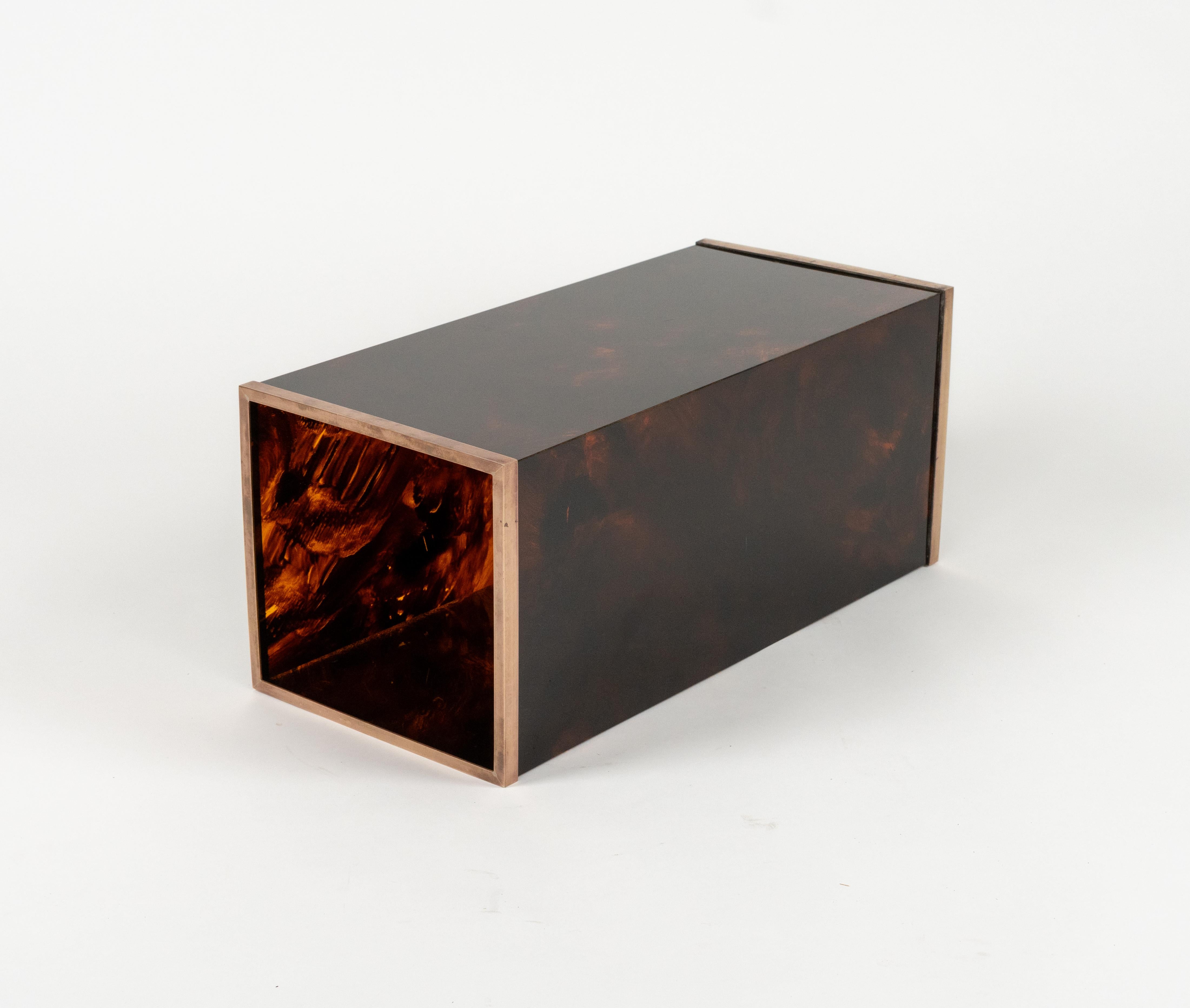 Umbrella Stand in Tortoiseshell Lucite & Brass Christian Dior Style, Italy 1970s For Sale 5