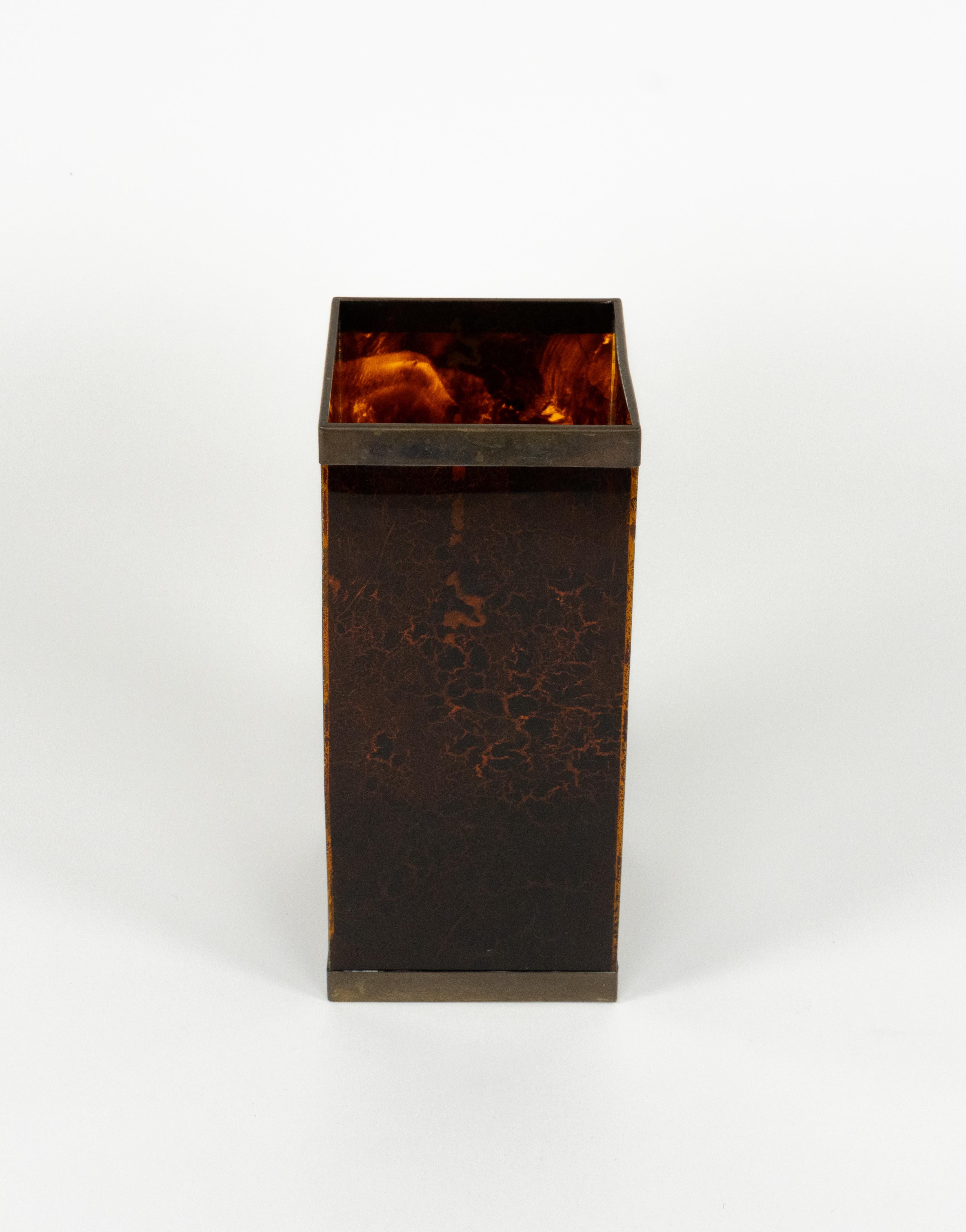 Umbrella Stand in Schildpatt Lucite & Messing Christian Dior Style, Italien 1970er (Ende des 20. Jahrhunderts) im Angebot