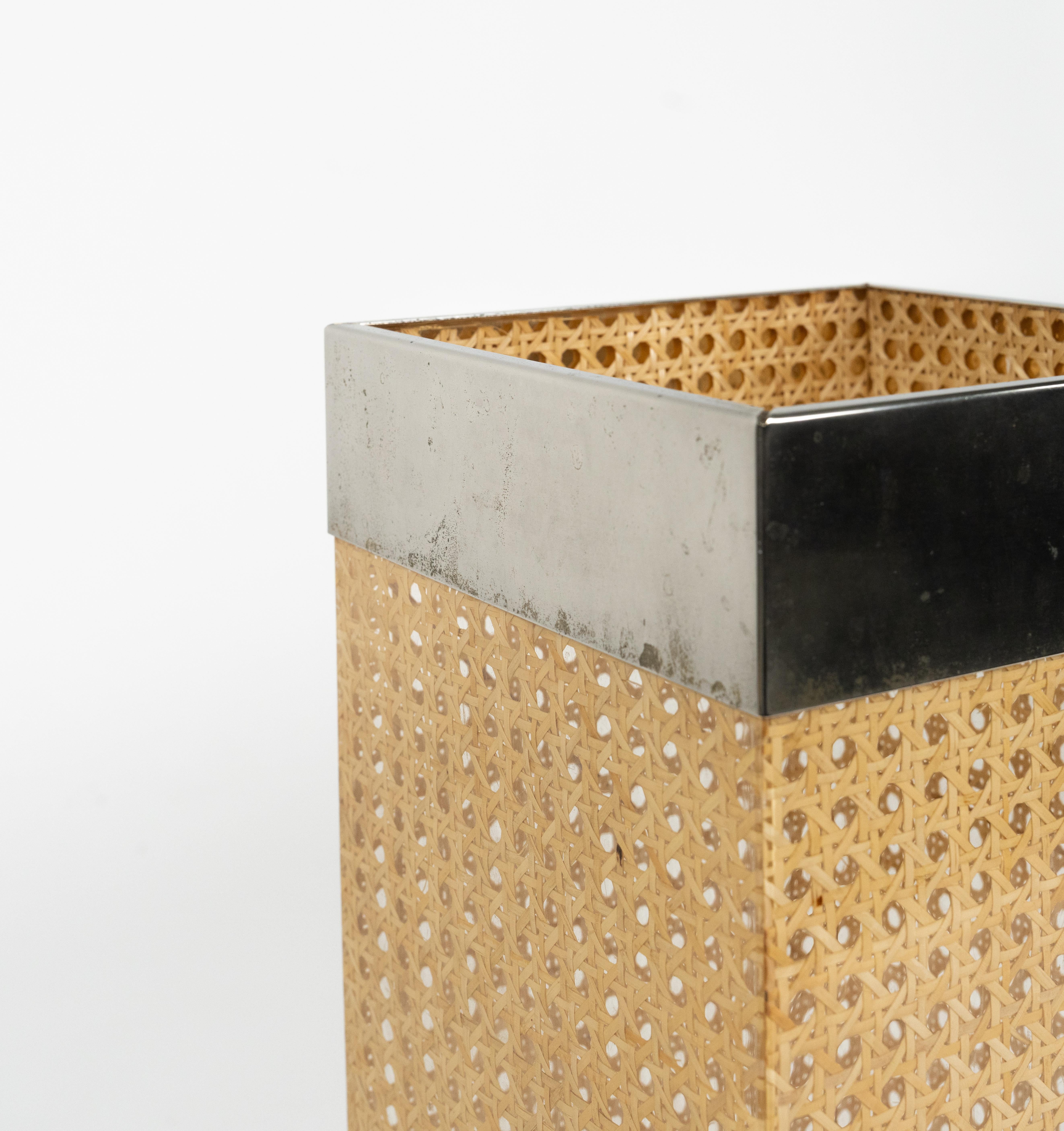 Schirmständer Lucite, Rattan und Stahl Christian Dior Home Style, Italien 1970er (Metall) im Angebot