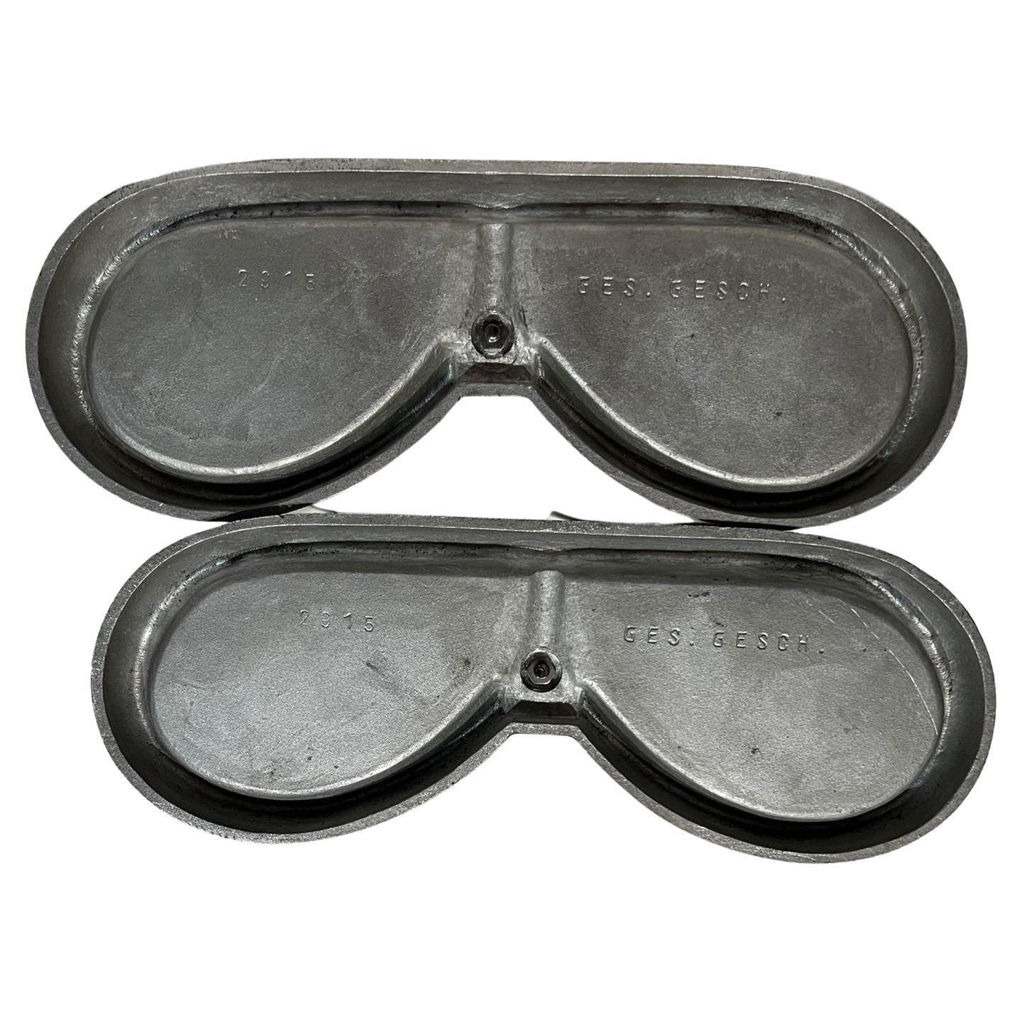 Schirmständer aus Aluminium und Messing, 1950er Jahre Wien, Österreich im Angebot 2