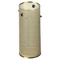 Portaombrelli Mategot anni '50 Vaso cilindrico in metallo traforato con dettagli oro