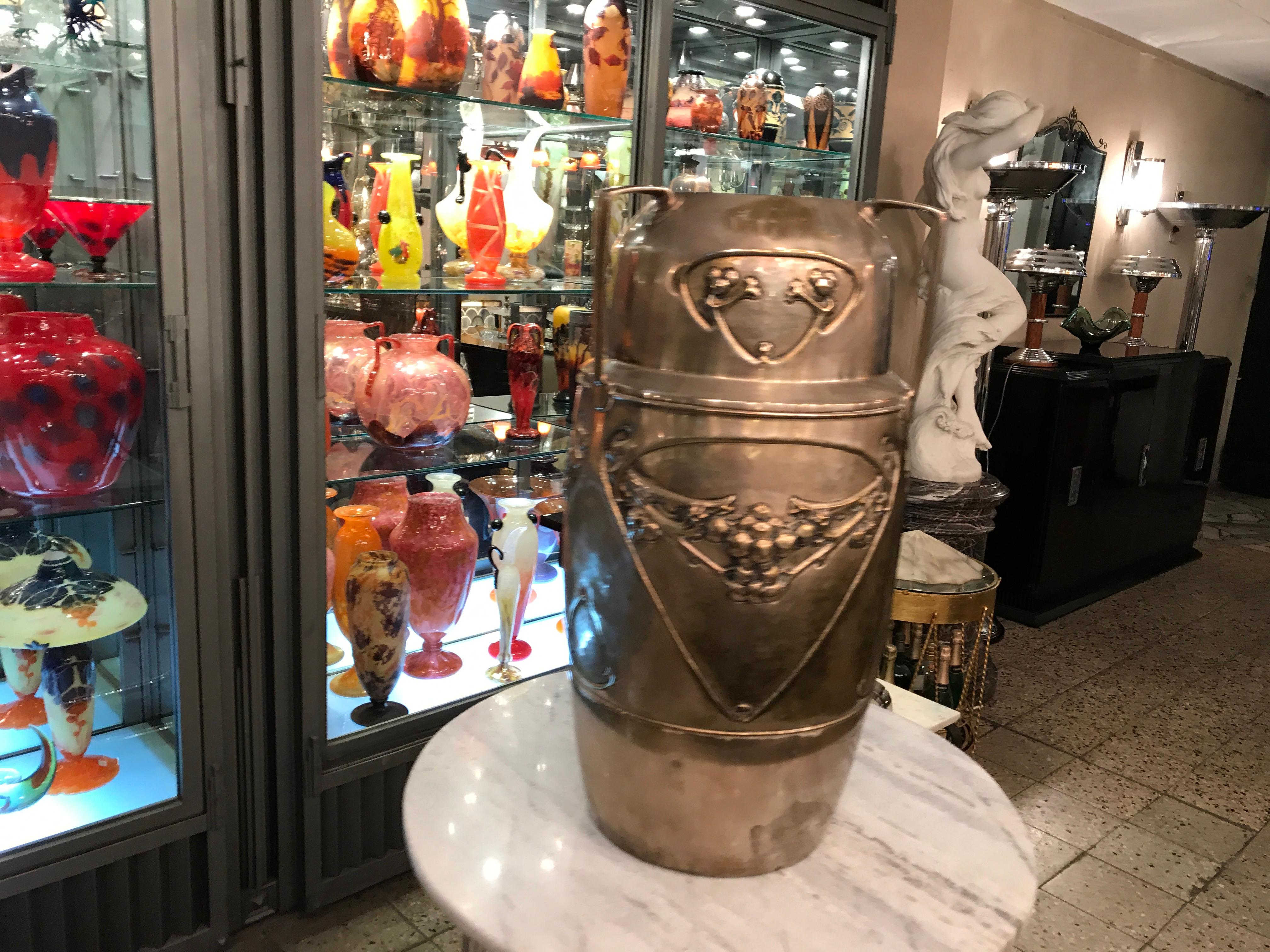 Inizio XX secolo Portaombrelli Kaiser in argento placcato Jugendstil, Art Nouveau, Liberty in vendita
