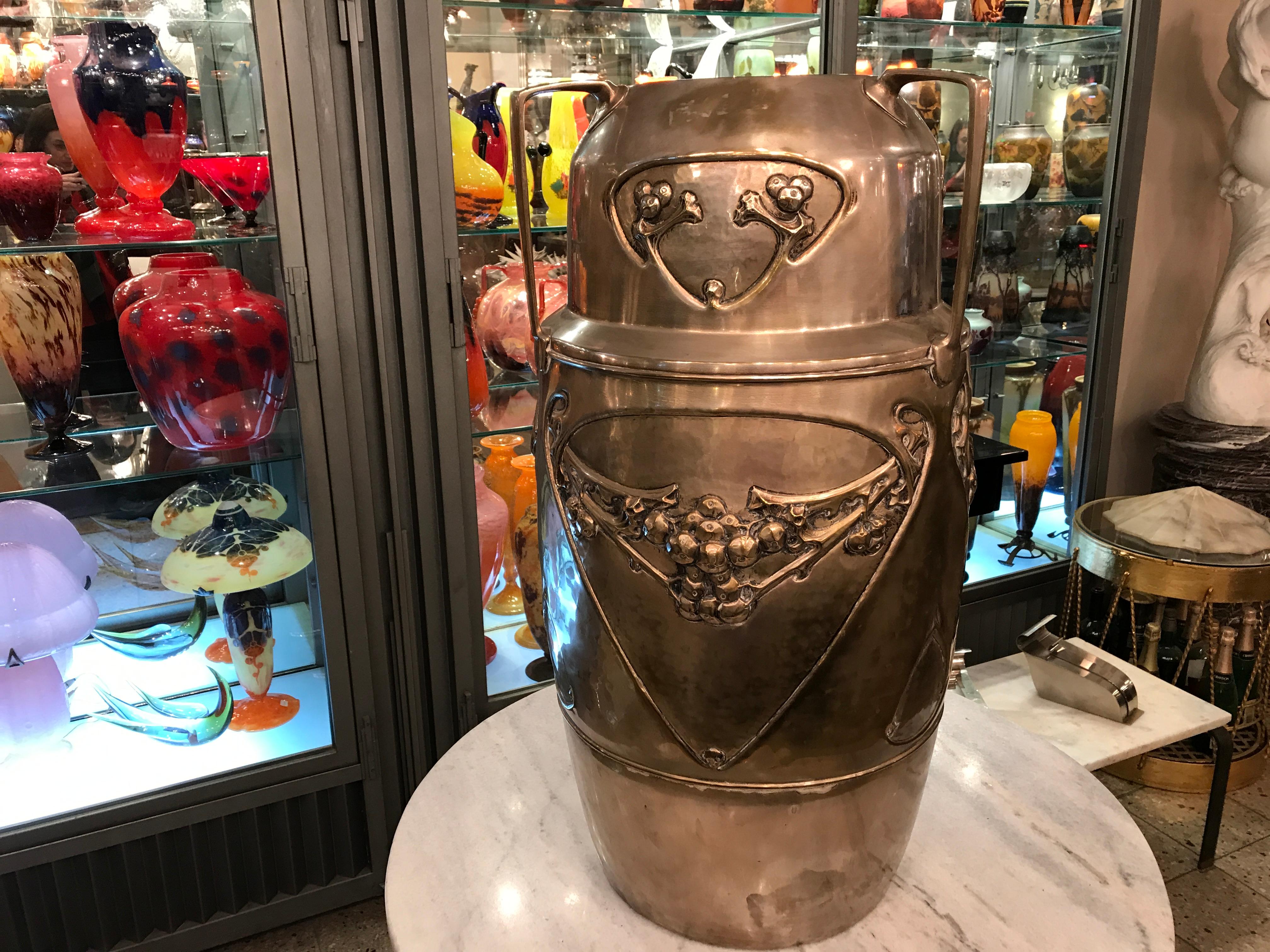 Metallo Portaombrelli Kaiser in argento placcato Jugendstil, Art Nouveau, Liberty in vendita