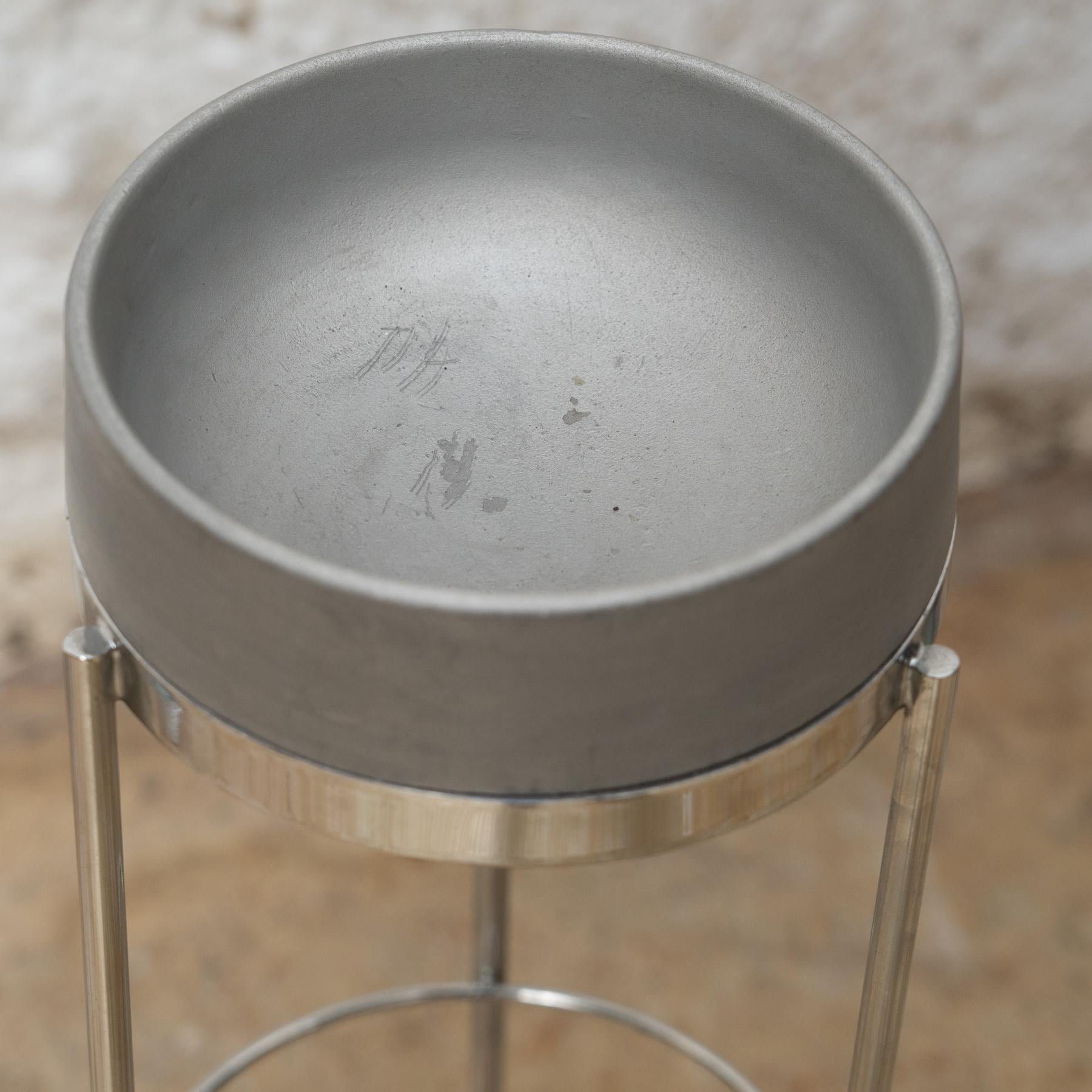 Metal Umbrella Stand Tomba’l by Miguel Milà for Misel·lania, circa 1989 For Sale