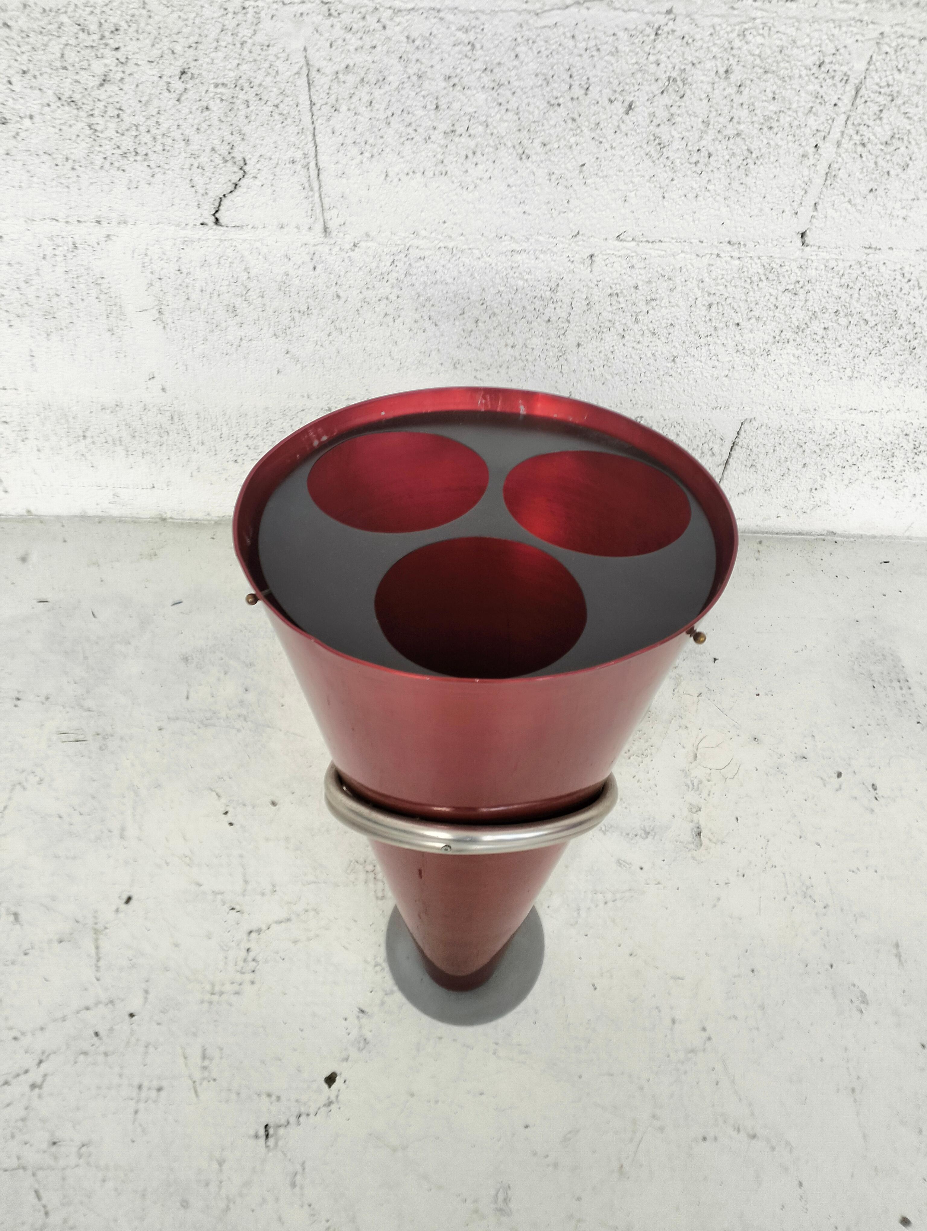 Umbrella Stand von Ettore Sottsass für Rinnovel - Italien - 70er Jahre (Metall) im Angebot