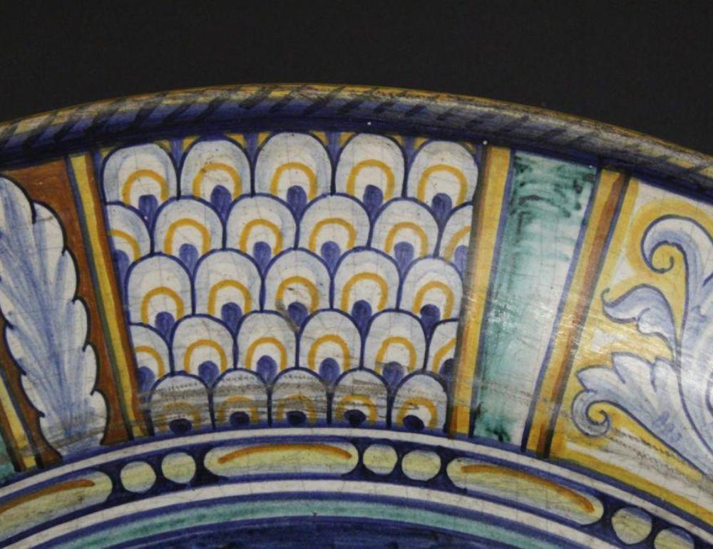 Umbria - Teller, Paradeteller – Renaissance-Stil (Keramik) im Angebot