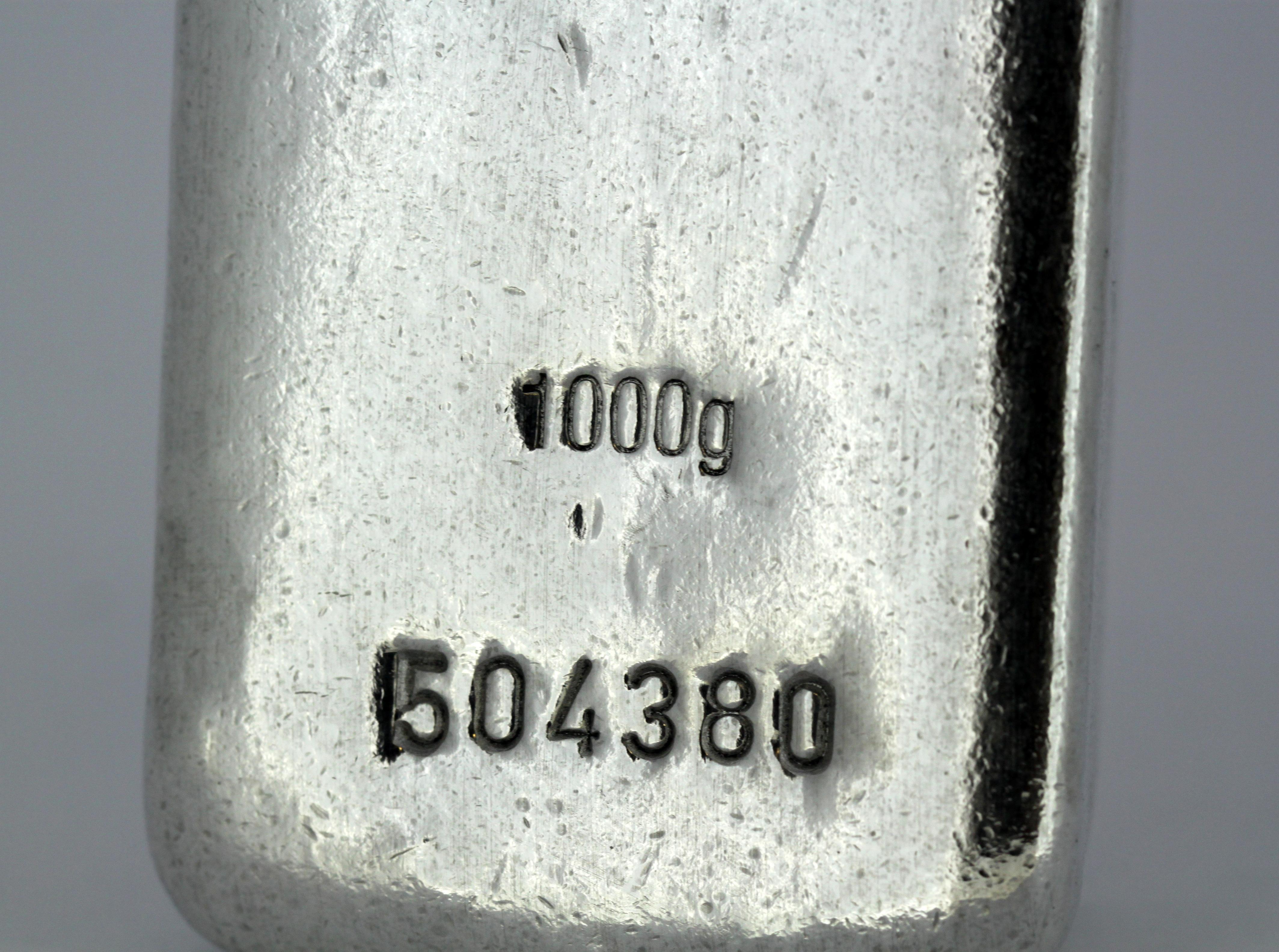 Contemporary Umicore .999 Silver 1kg '1000g' Poured Bar
