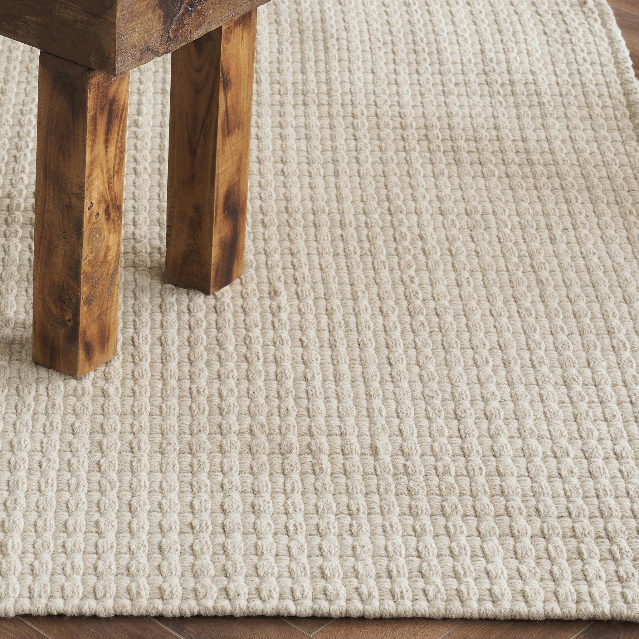 Indian Una 6X9ft Ecru Wool Belt Texture Design Luxury Handwoven Rug For Sale