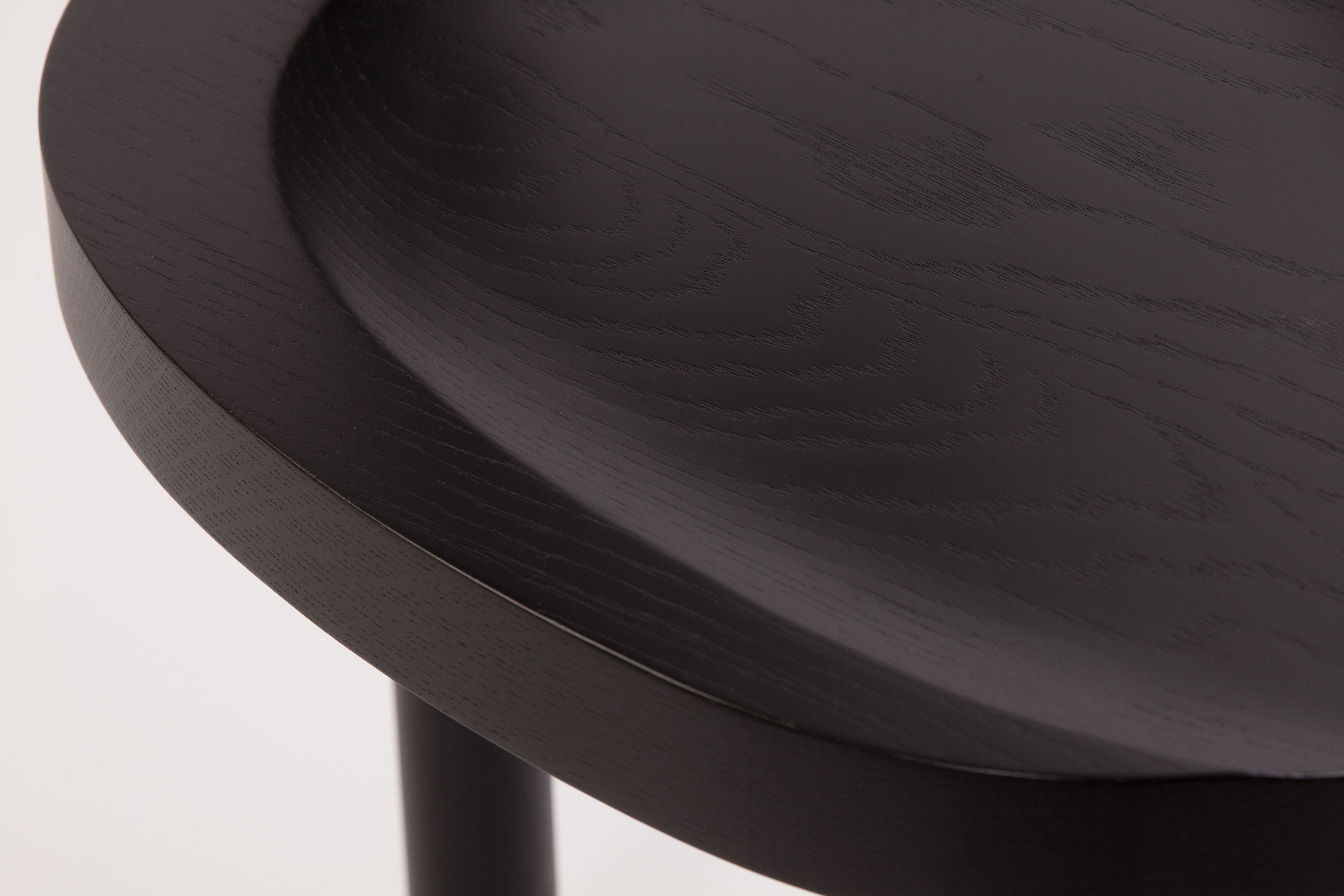 Contemporary Una Black Chair by Estudio Persona
