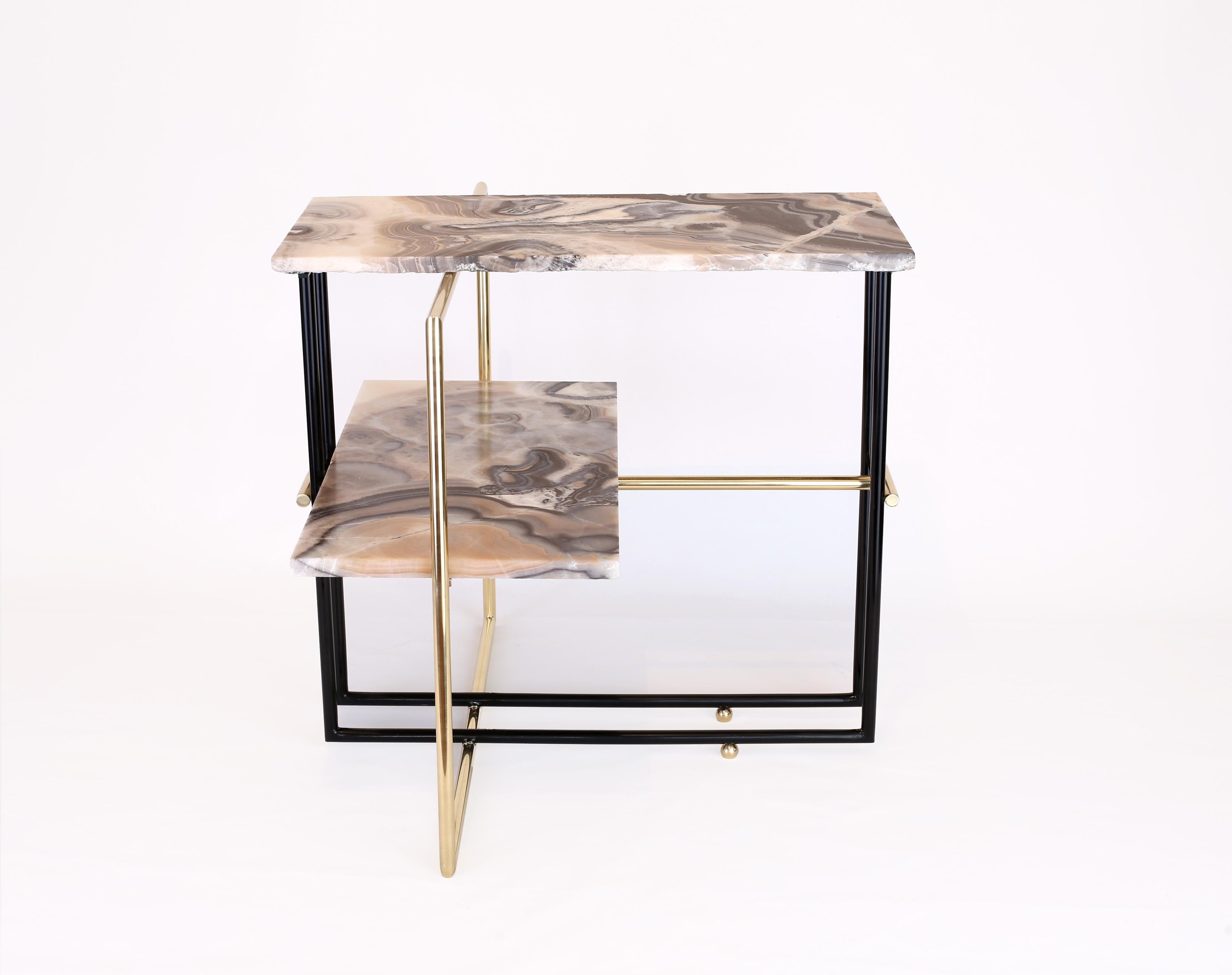 Uña Side Table by Nomade Atelier For Sale 1