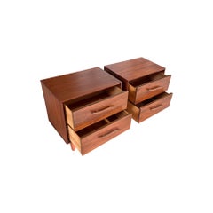 Unagusta Pair of Vintage Mid Century Modern Nightstands c. 1960s