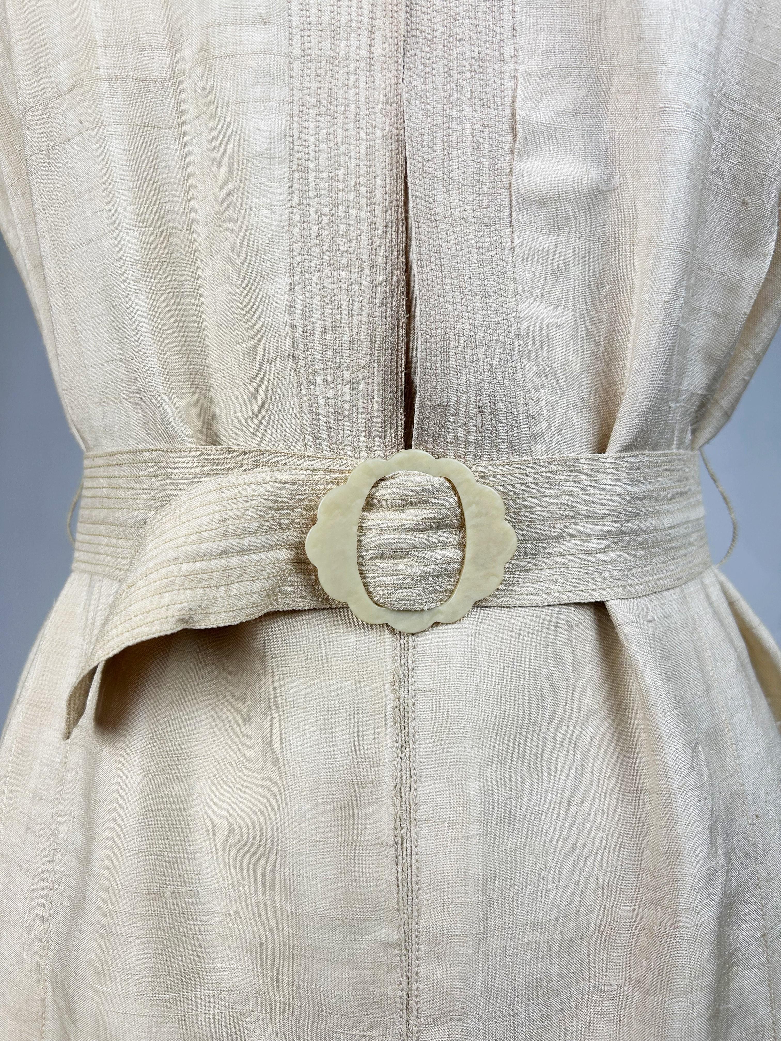 Unbleached wild silk summer dress - France Circa 1930-1940 For Sale 6