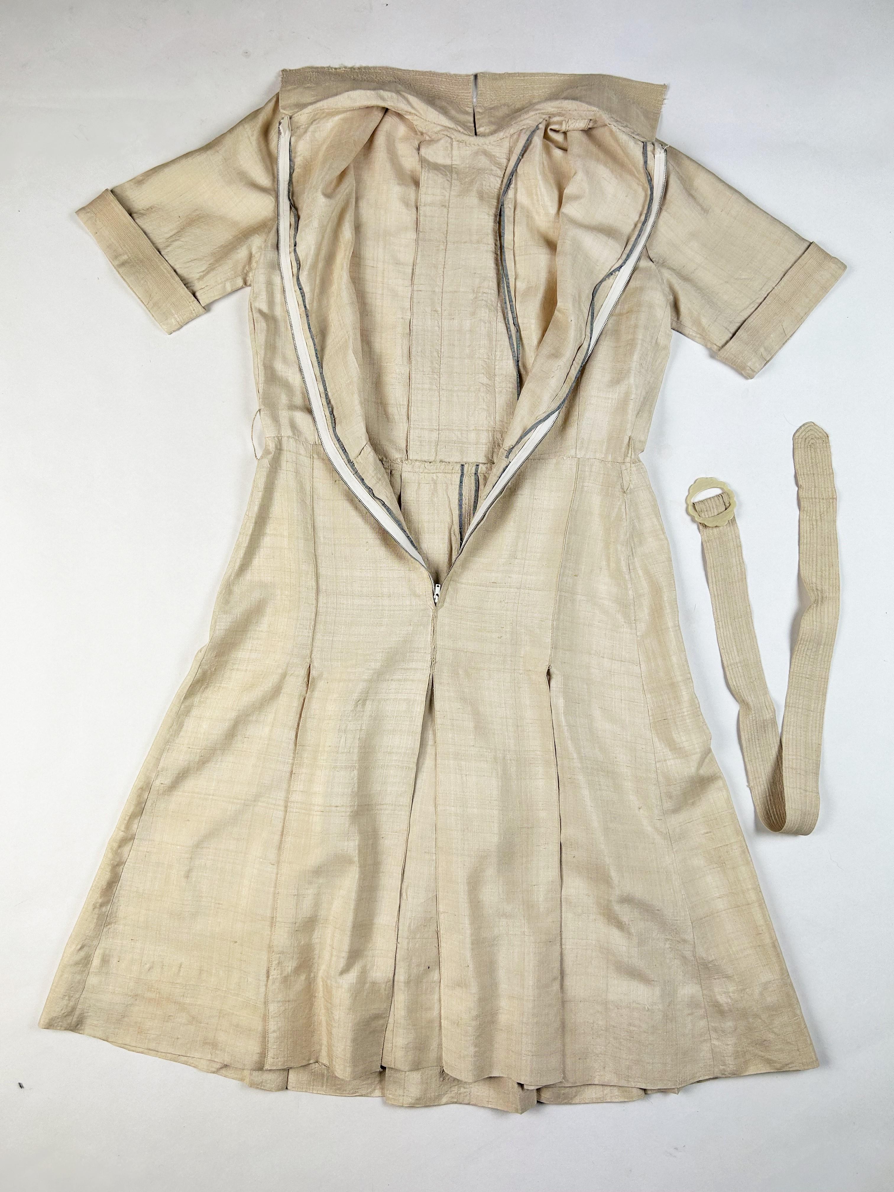 Unbleached wild silk summer dress - France Circa 1930-1940 For Sale 8