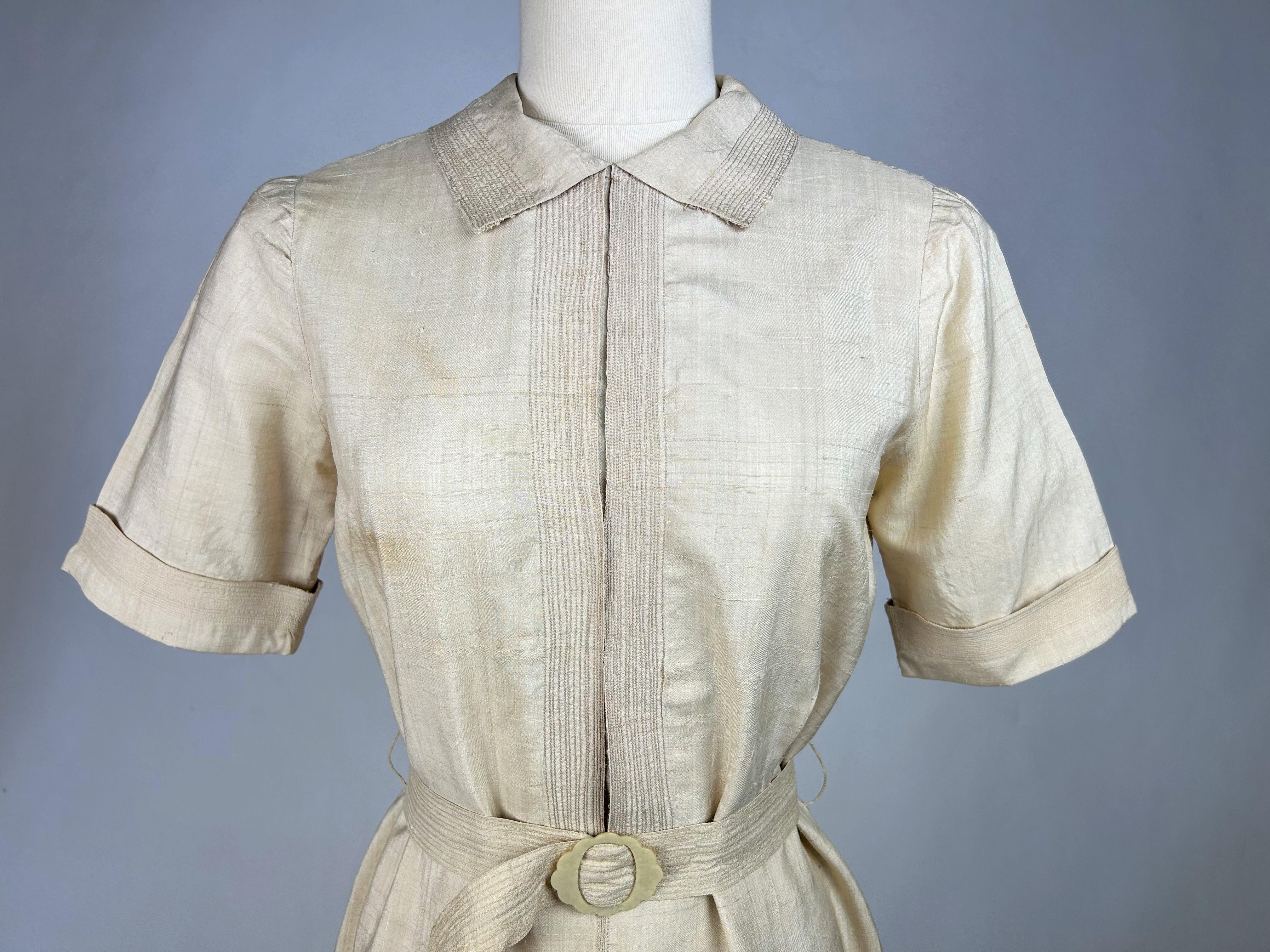 Unbleached wild silk summer dress - France Circa 1930-1940 For Sale 1