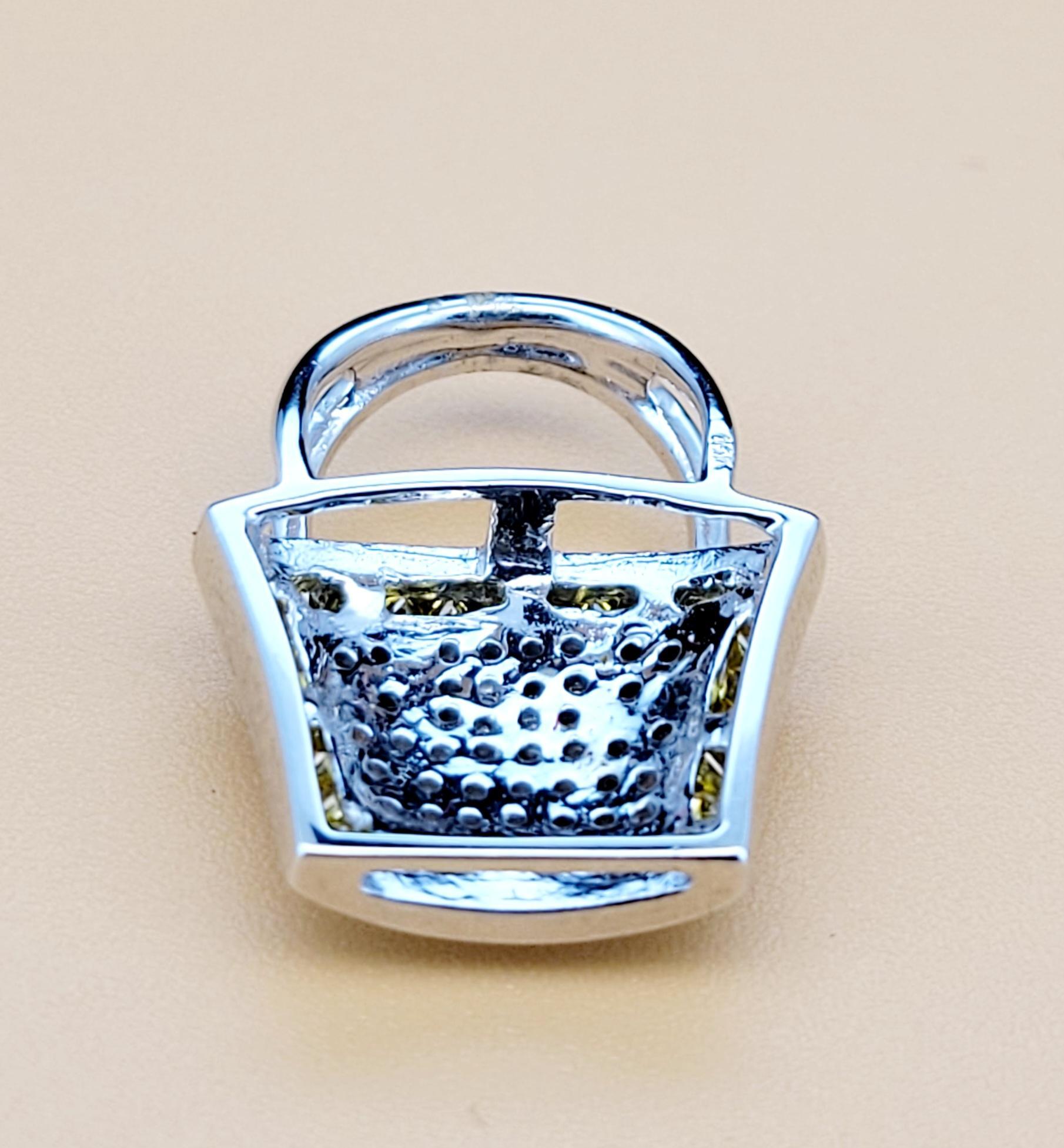 Colgante sin marca de oro amarillo de 14 quilates con diamantes 1,25 ct en Nuevo estado para la venta en New York, NY