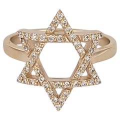 Anillo sin marca de oro amarillo de 14 quilates con diamantes Talla 7