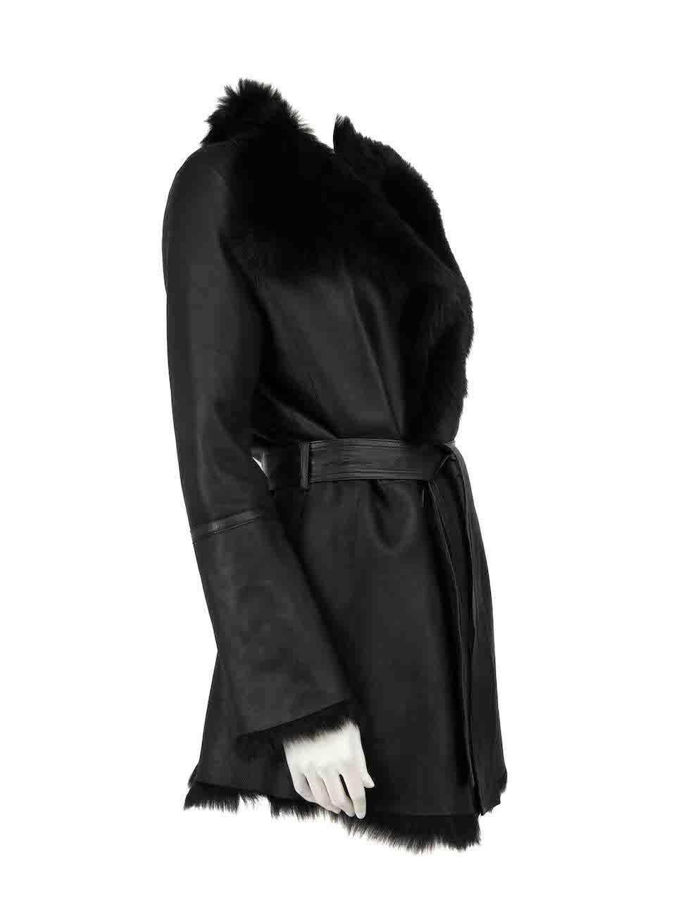 CONDITION is Very good. Hardly any visible wear to coat is evident on this used Joseph designer resale item. Please note that the brand label is missing but the brand is Joseph
 
Details
Black
Leather and shearling fur
Reversible coat
Belted
2x Side