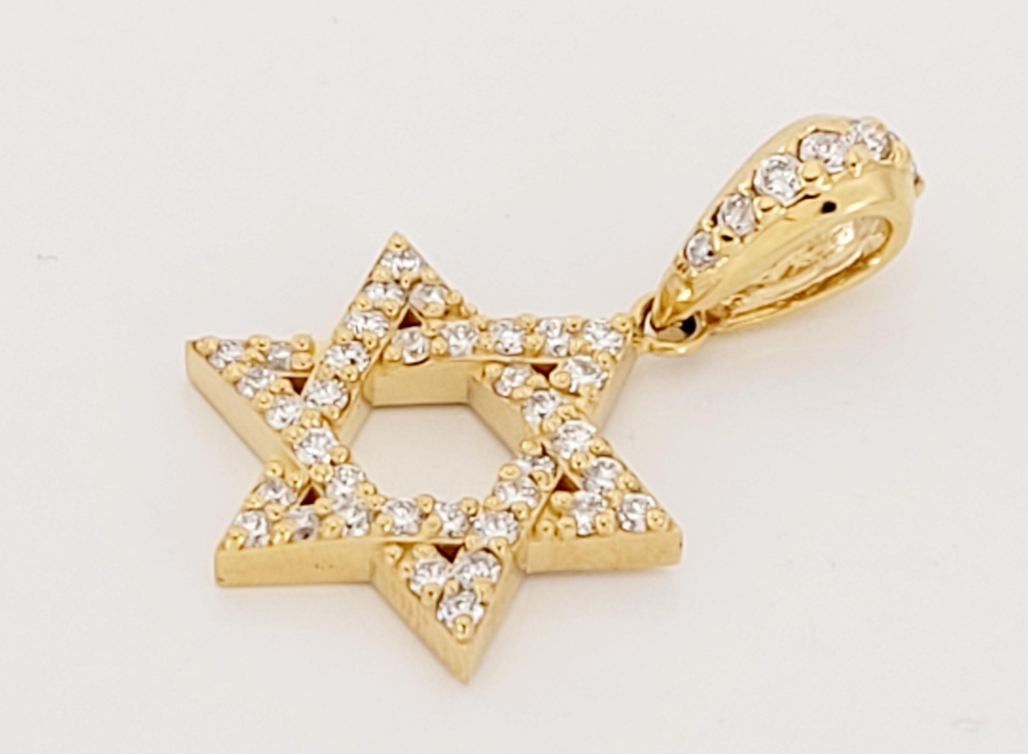 Unbranded en or jaune 14K Pendentif à bélière avec diamants Neuf - En vente à New York, NY