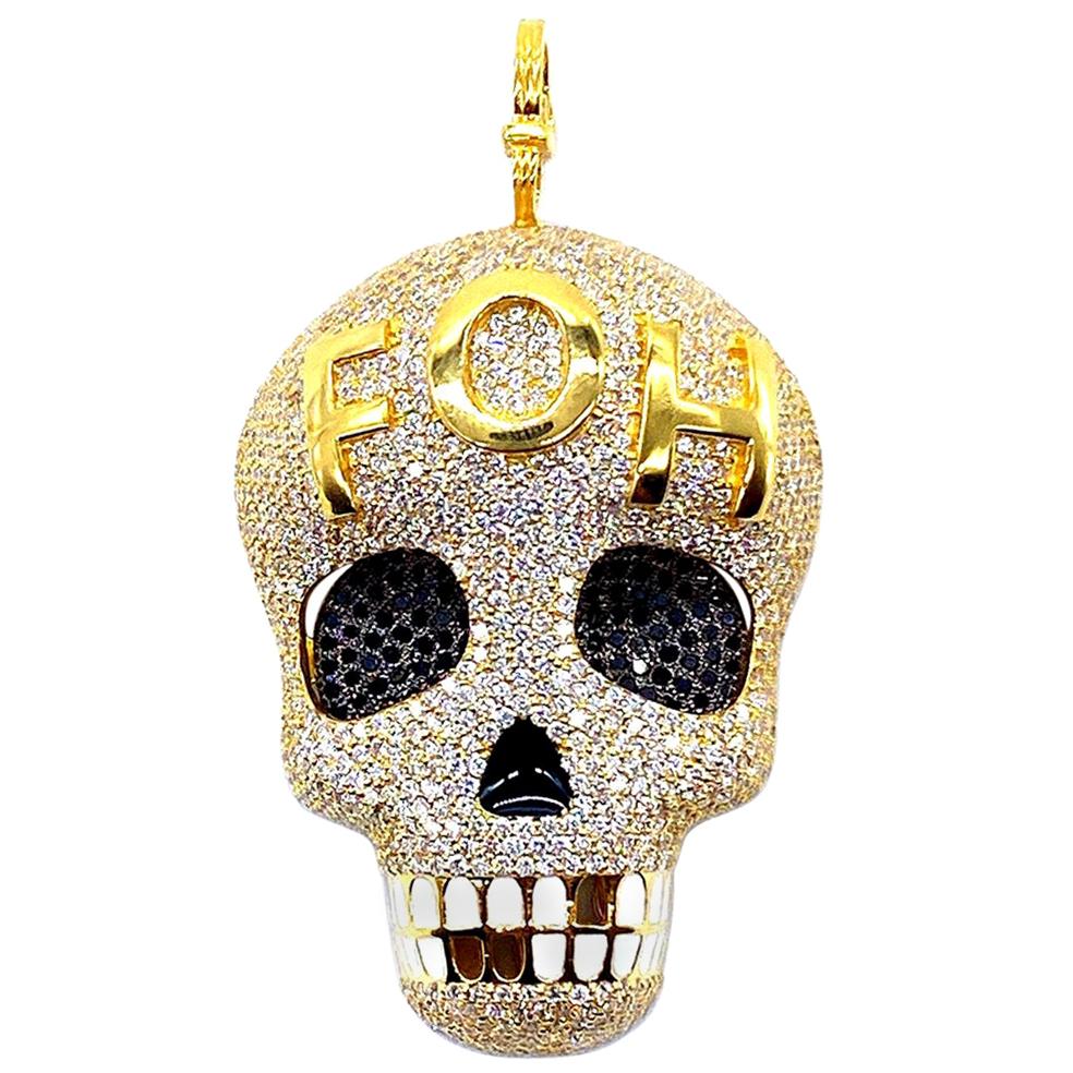 Uncensored Coomi Skull Pendant Set in 20 Karat Gold For Sale