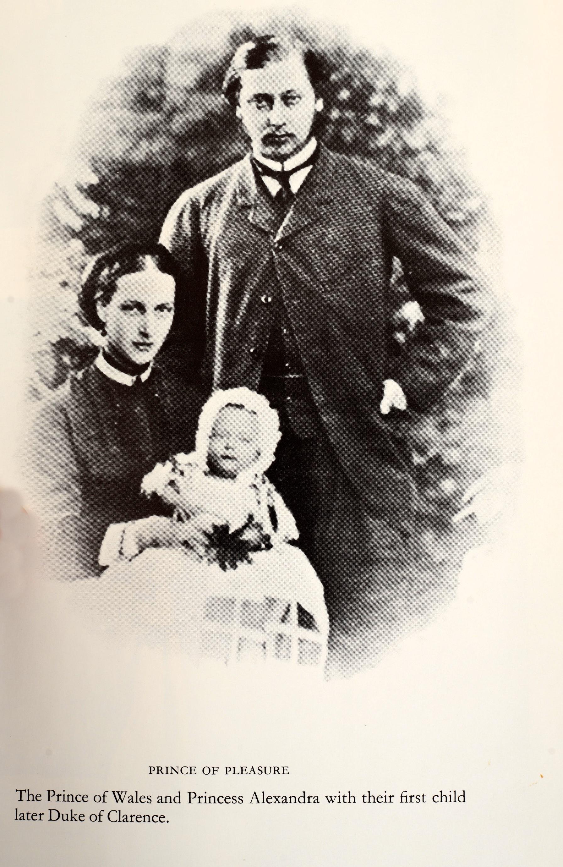 Onkel von Europa von Gordon Brook-Shepherd:: 1. amerikanische Ausgabe im Angebot 5