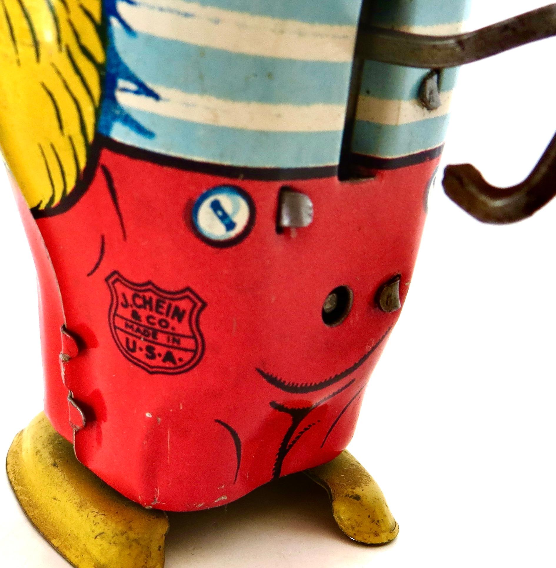 „Uncle Wiggly“ Spielzeug Kaninchen Wind Up Spielzeug Signiert „Gene Rosch“ von Chein Toy Co C.1938 (Volkskunst) im Angebot