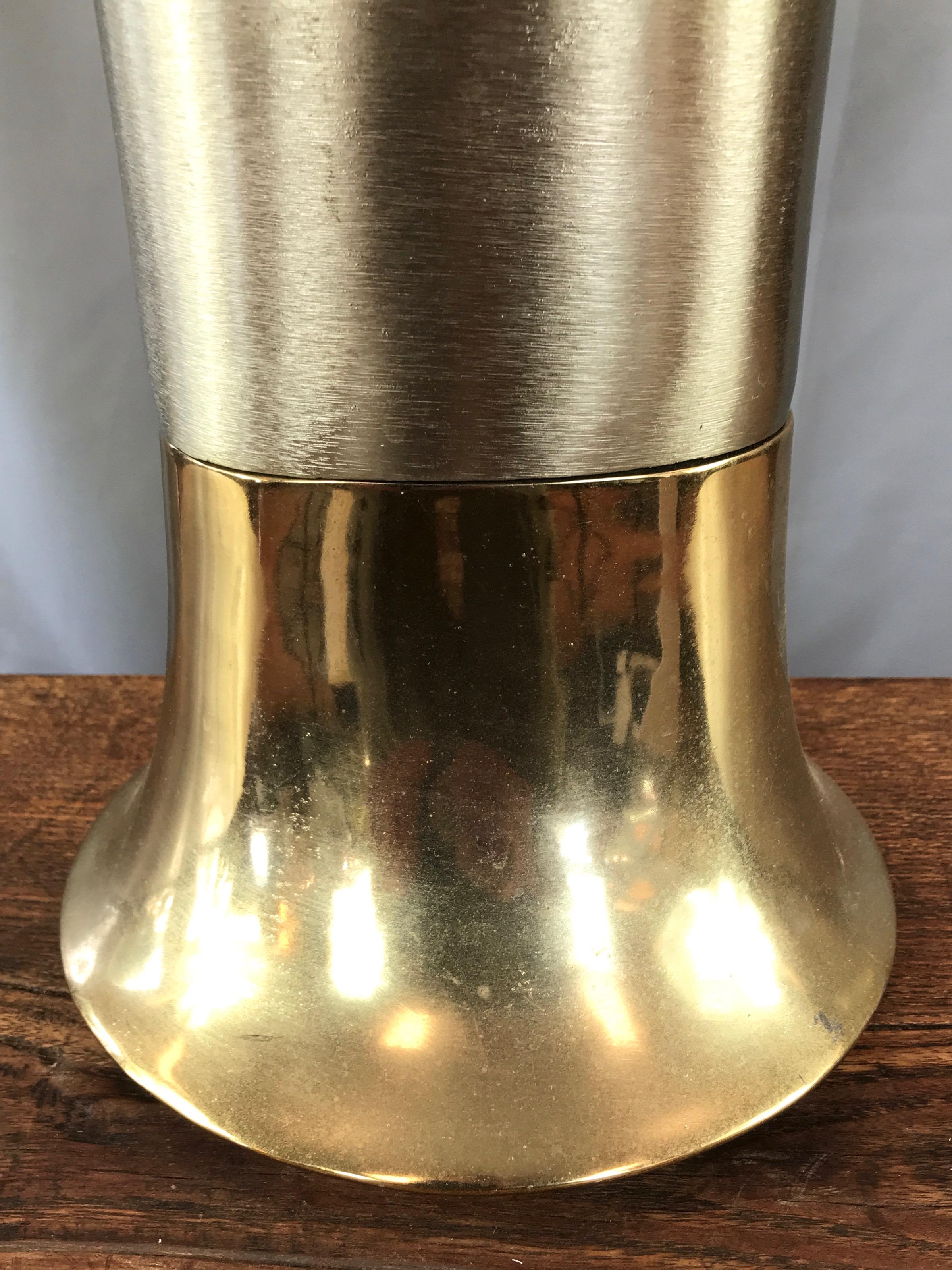 Uncommon Laurel Streamlined Polished and Brushed Brass Table Lamp 4