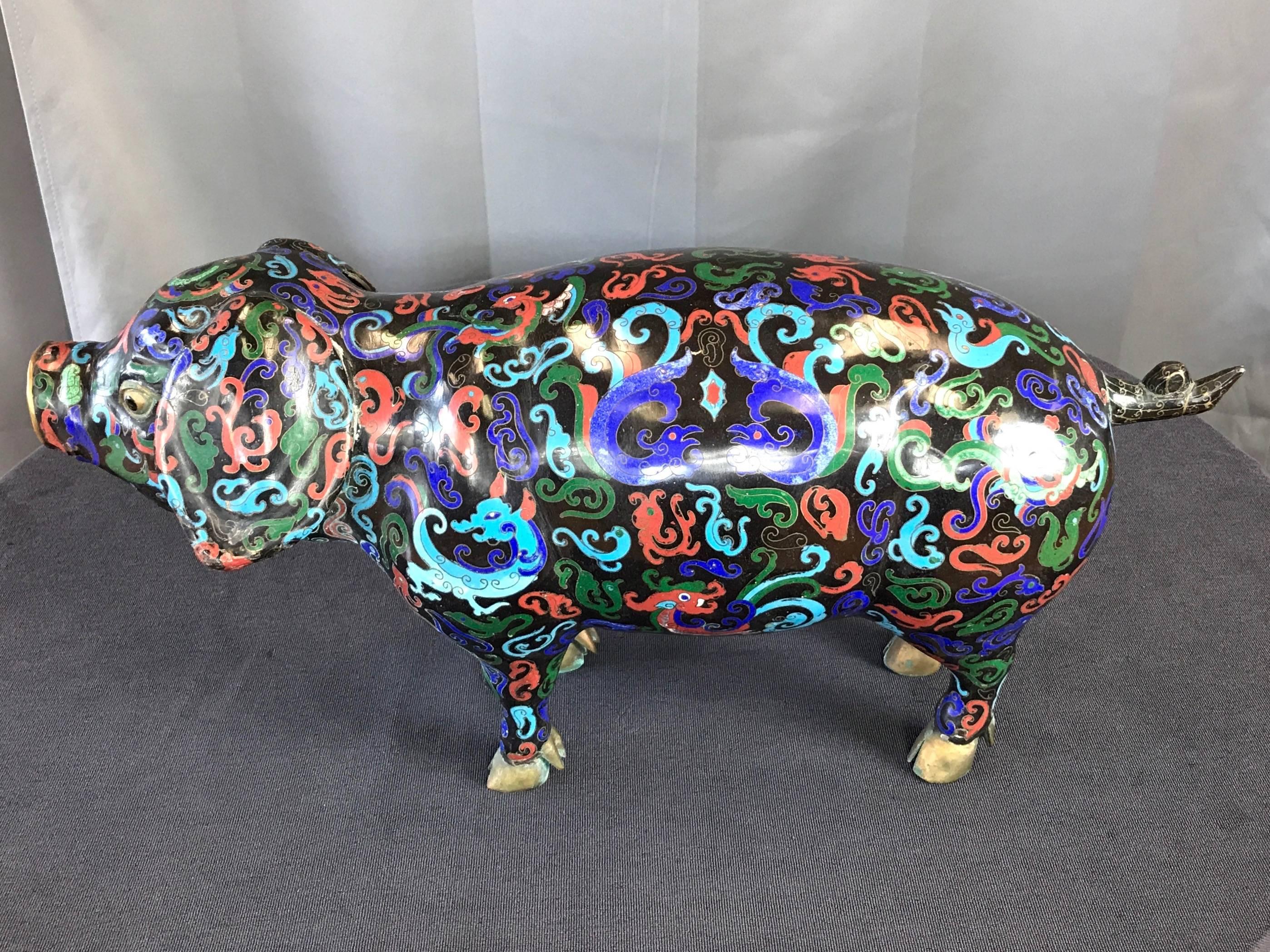 Vieux cochon chinois cloisonné de taille peu commune 6