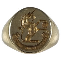 Vintage Unconquered Virtue Is Glorious - 18ct Gold Intaglio Signet Ring