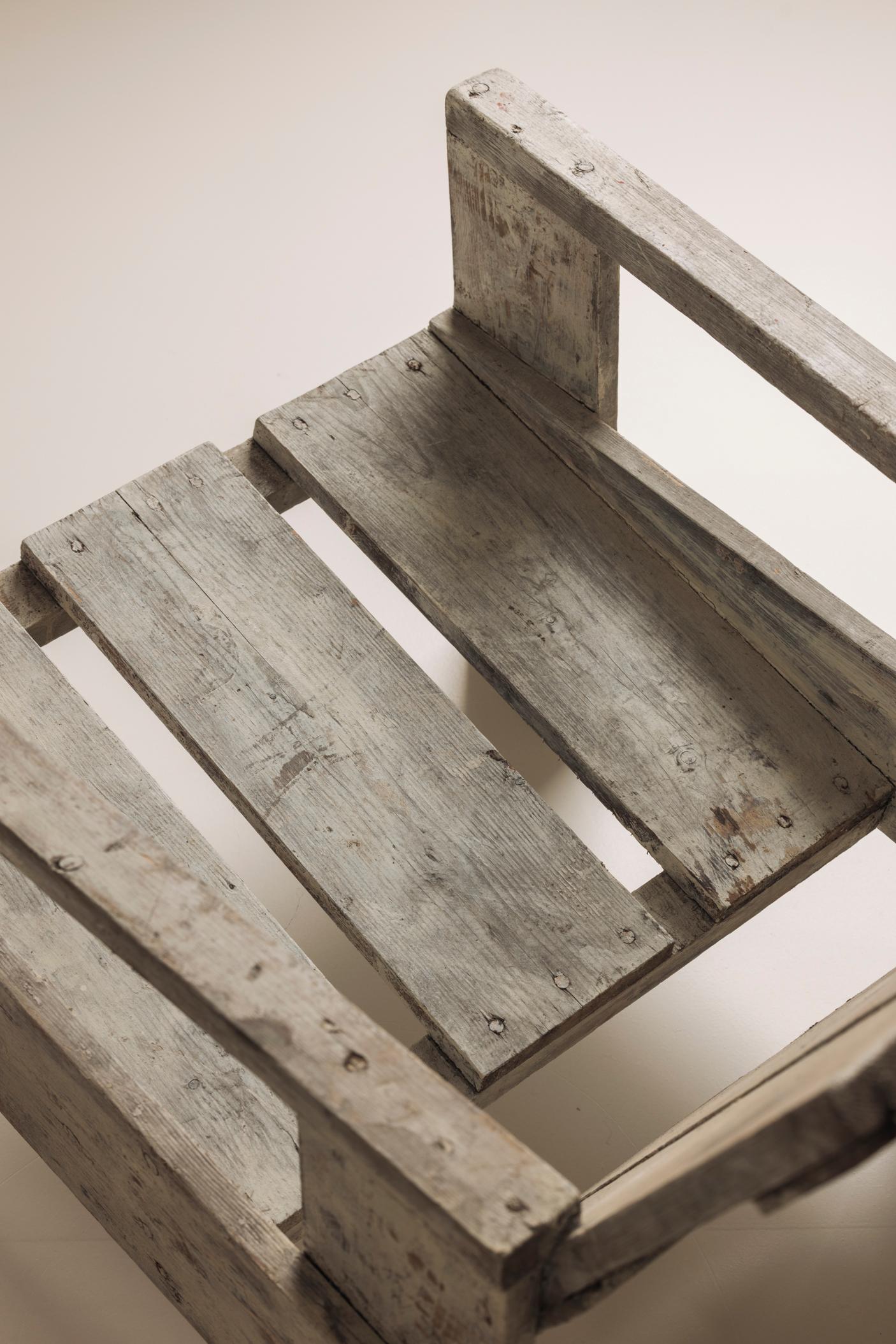Sedia di cassa non convenzionale, alla maniera di Gerrit Rietveld, anni '70 in vendita 3